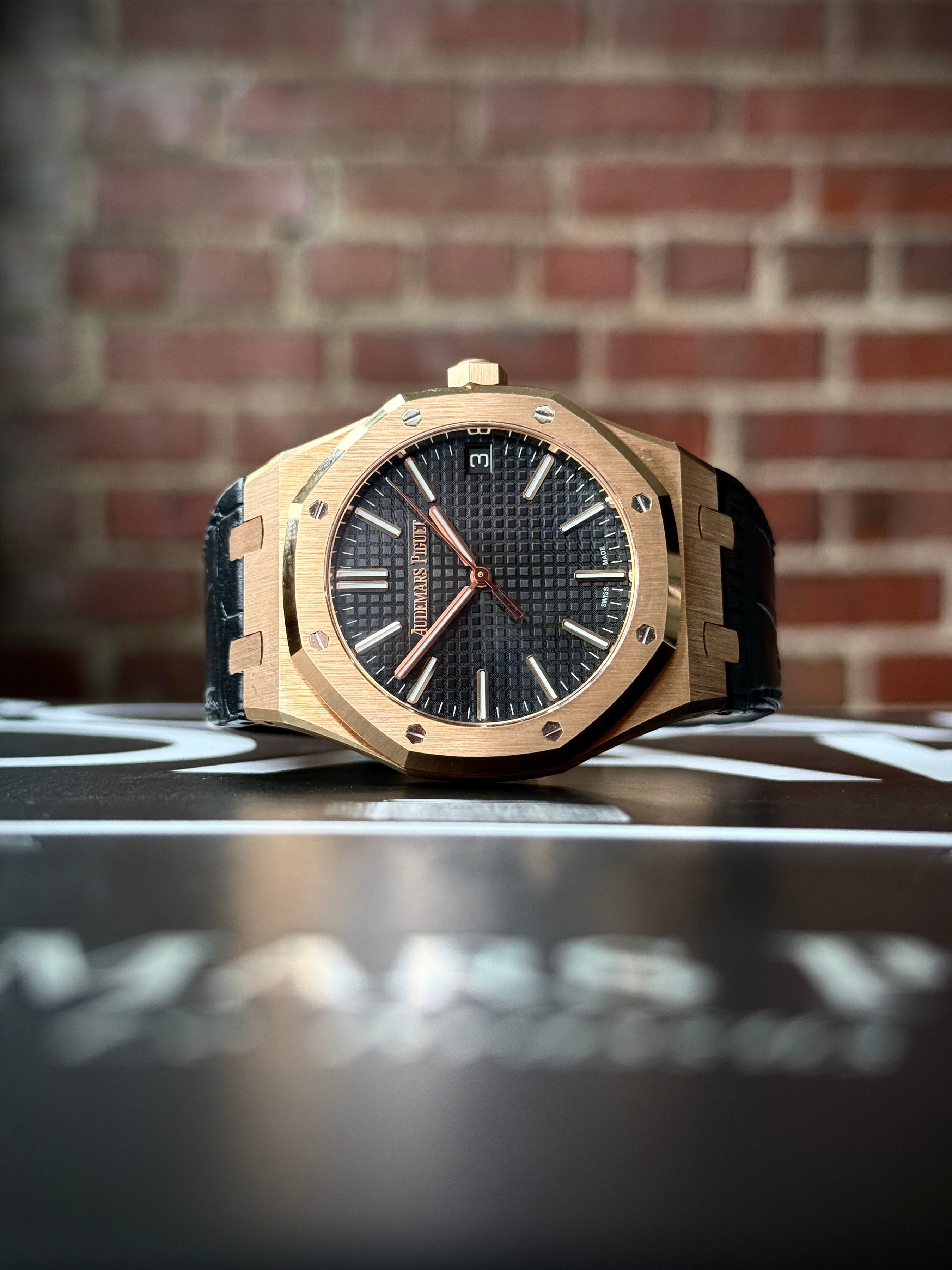 Pre-owned Audemars Piguet Royal Oak 15510OR.OO.D002CR.02 | Pink gold Black