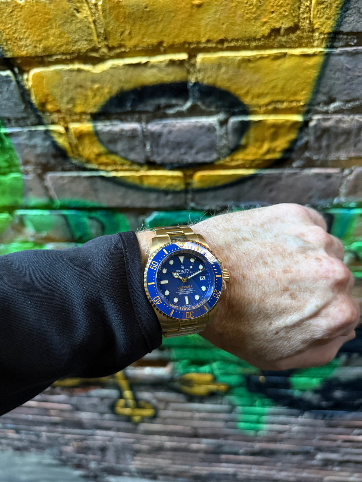 Pre-owned Rolex Deepsea 136668LB | Yellow gold Blue