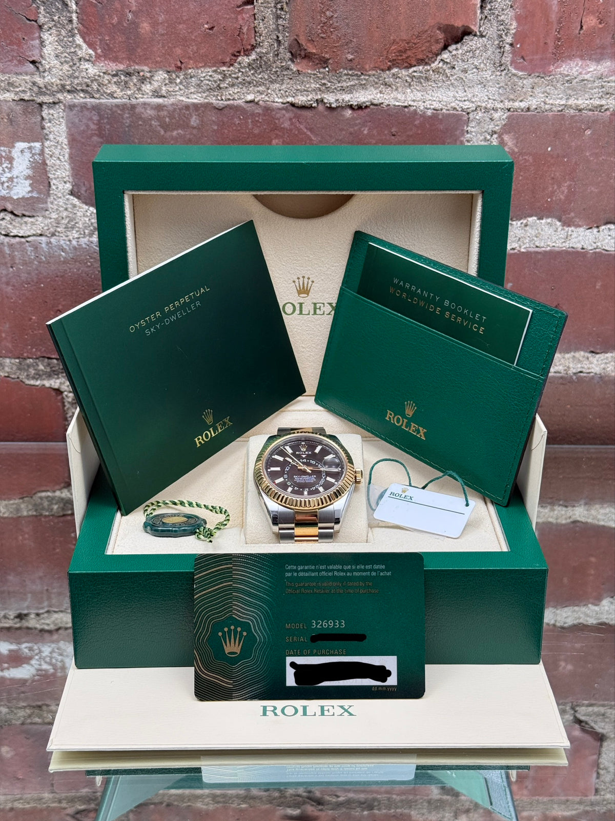 Mint Rolex Sky-Dweller 326933 | gold and steel black
