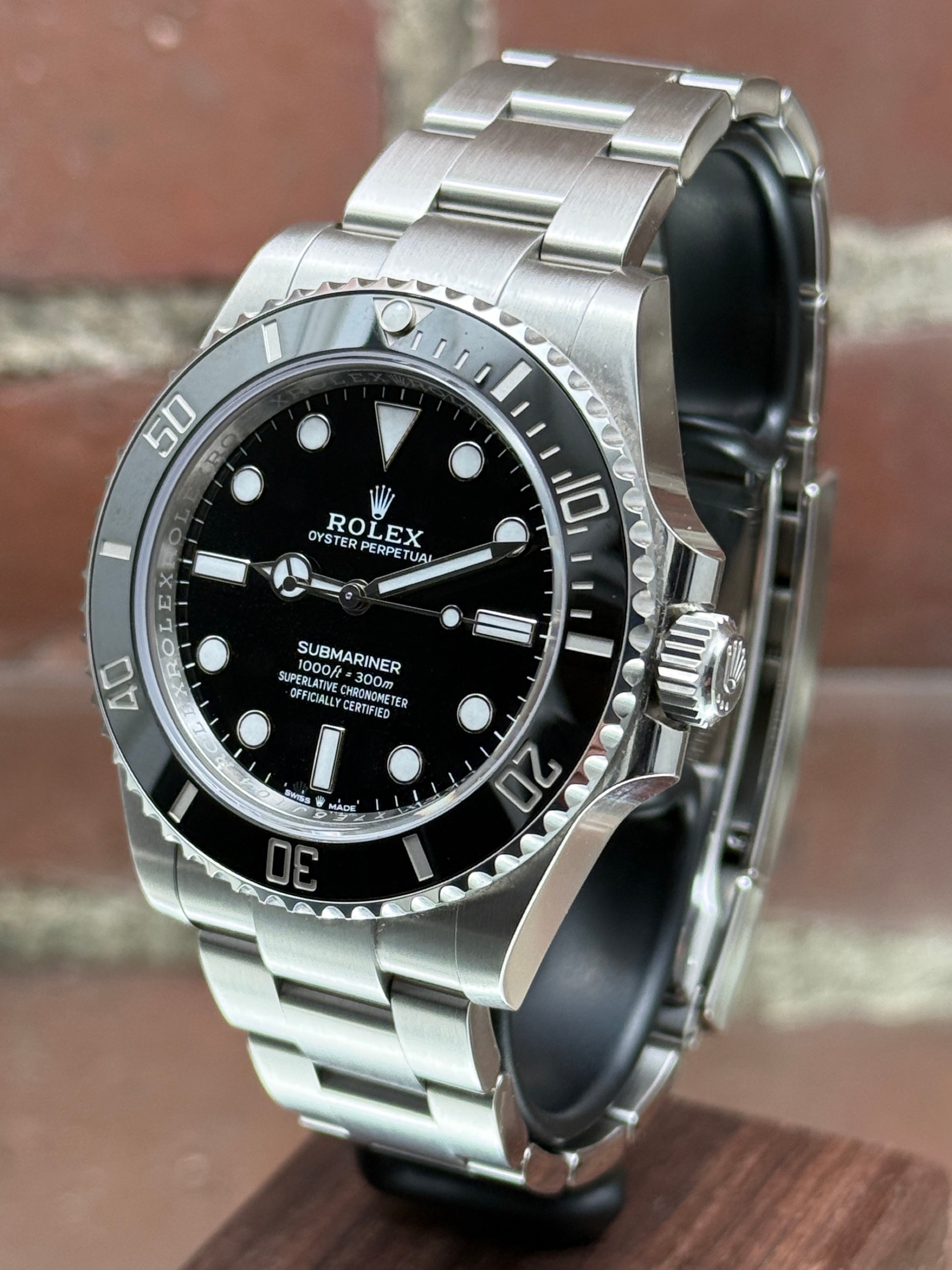Pre-owned Rolex Submariner 124060 | steel black