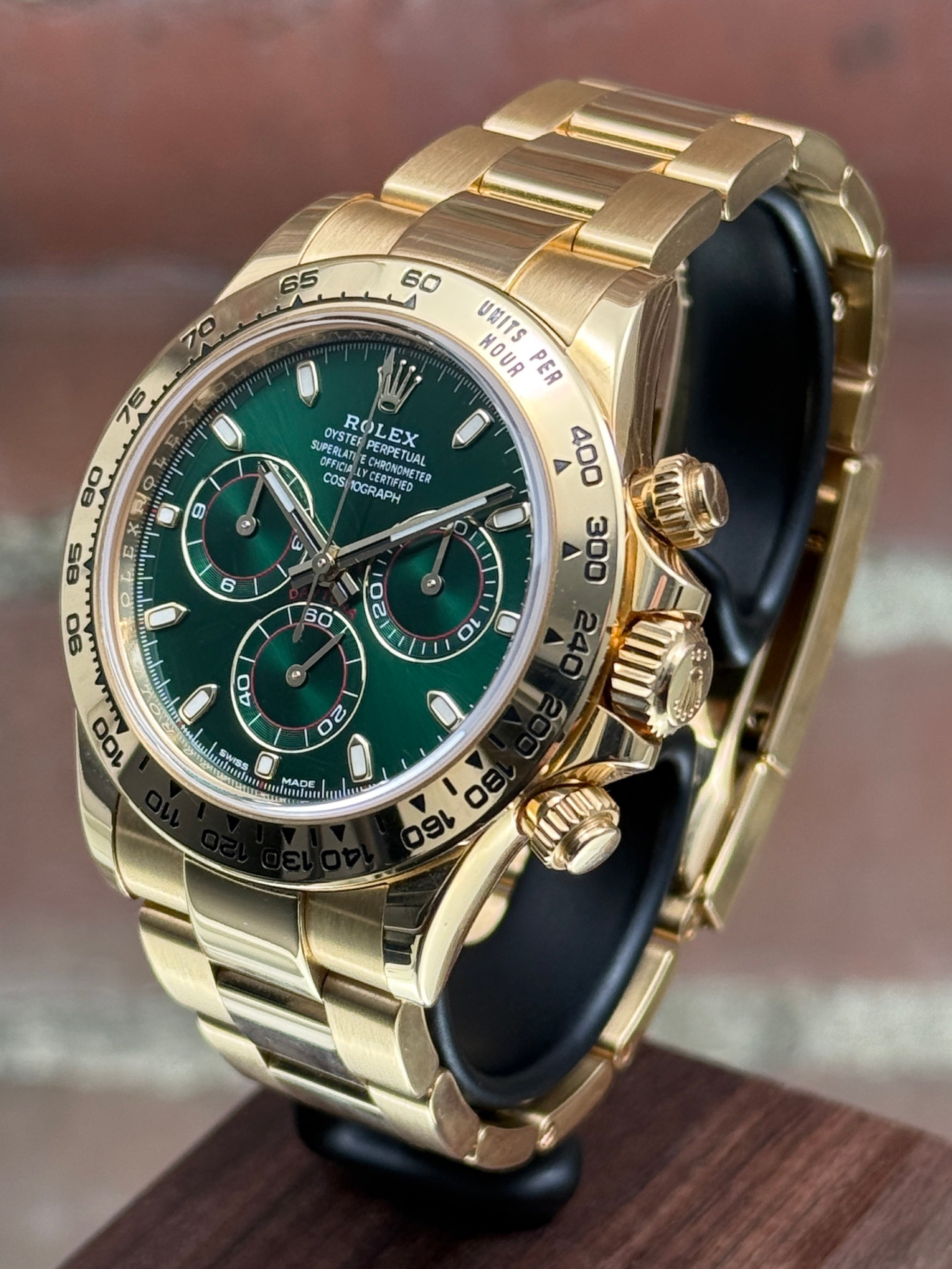 Pre-owned Rolex Daytona 116508 | Yellow gold Green