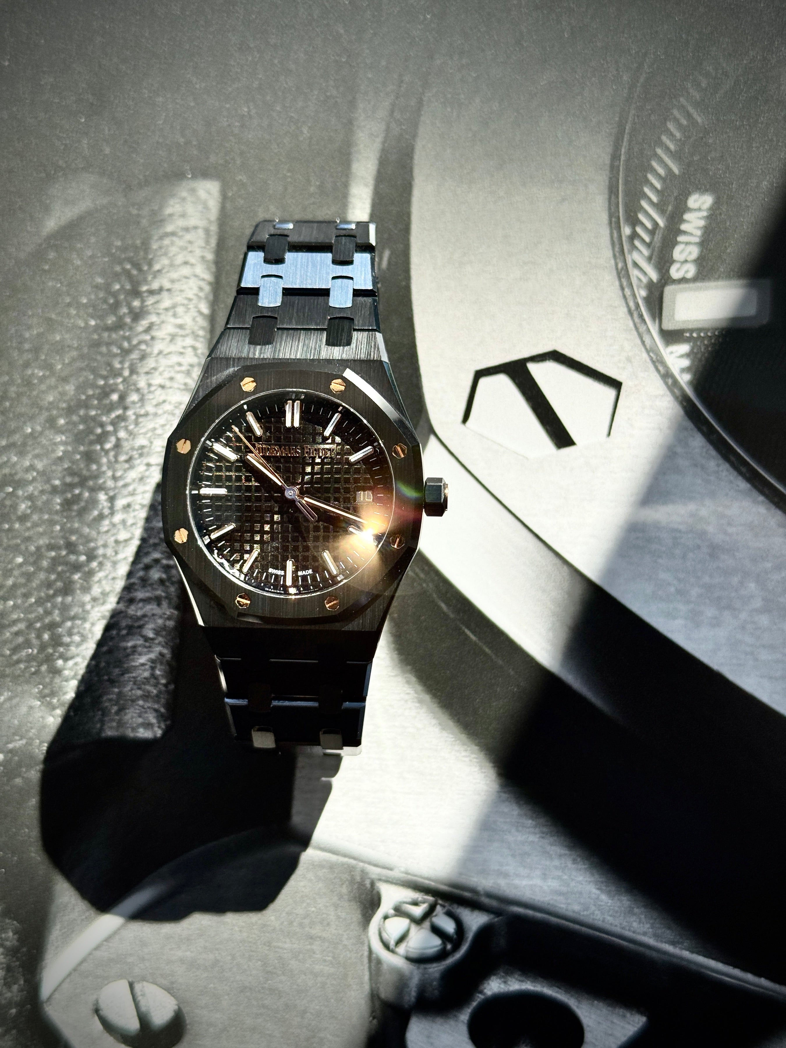 Mint Audemars Piguet Royal Oak Selfwinding 77350CE.OO.1266CE.01 | ceramic black