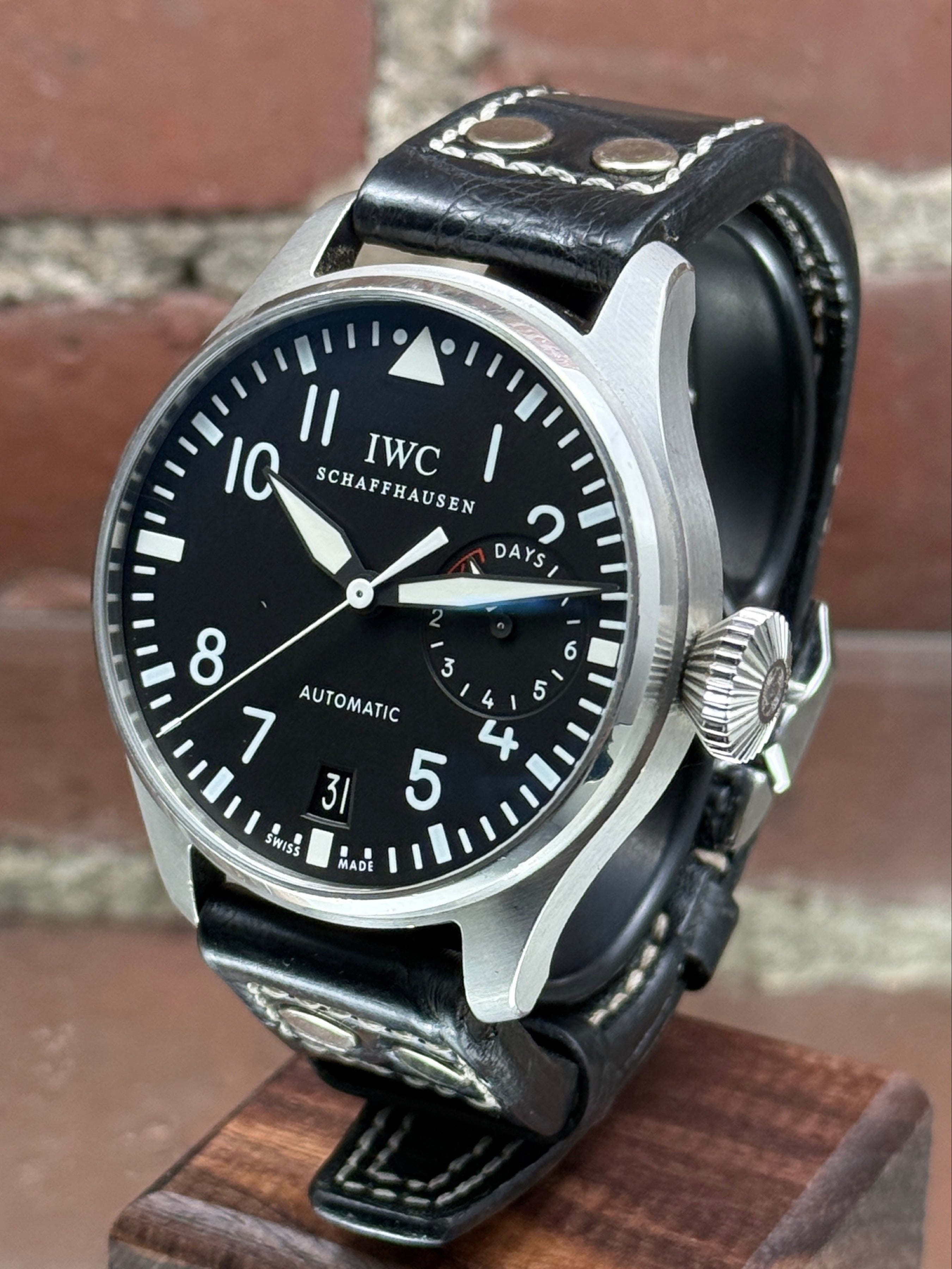 Pre-owned IWC Big Pilot IW500901 | Steel Black