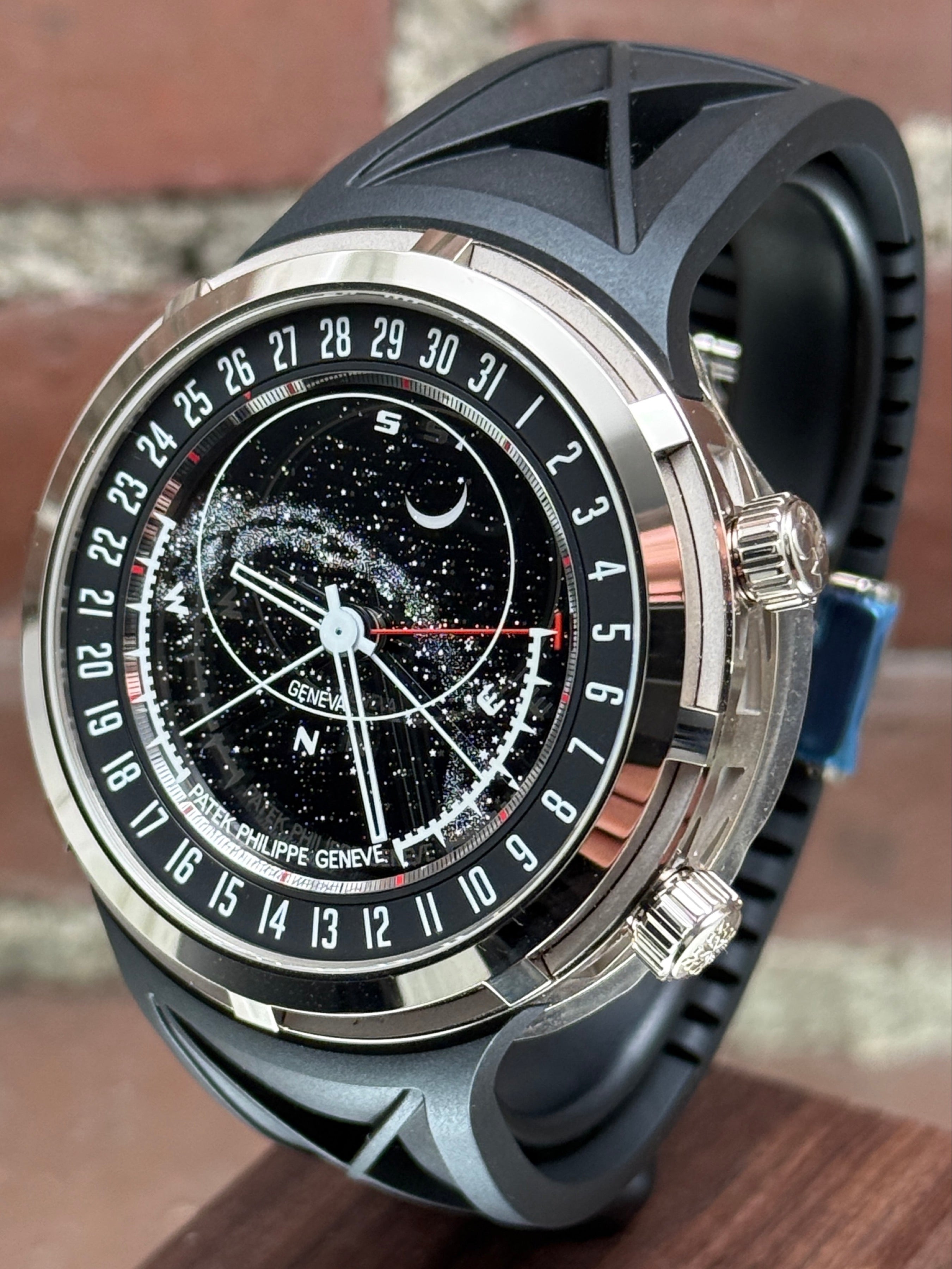 Brand new Patek Philippe 6105G 6105 | N/A N/A