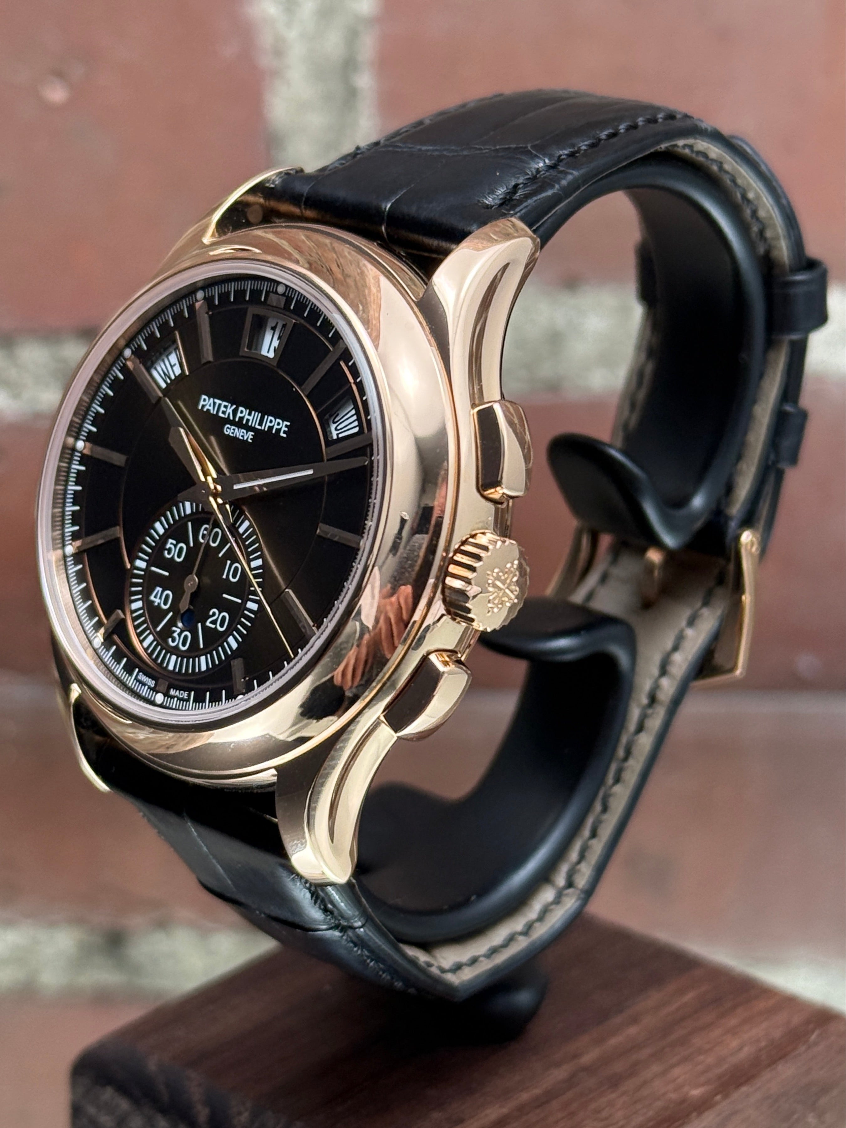 Pre-owned Patek Philippe Flyback Chronograph Annual Calendar 5905r-010 18kt 5905R-010 | pink gold black
