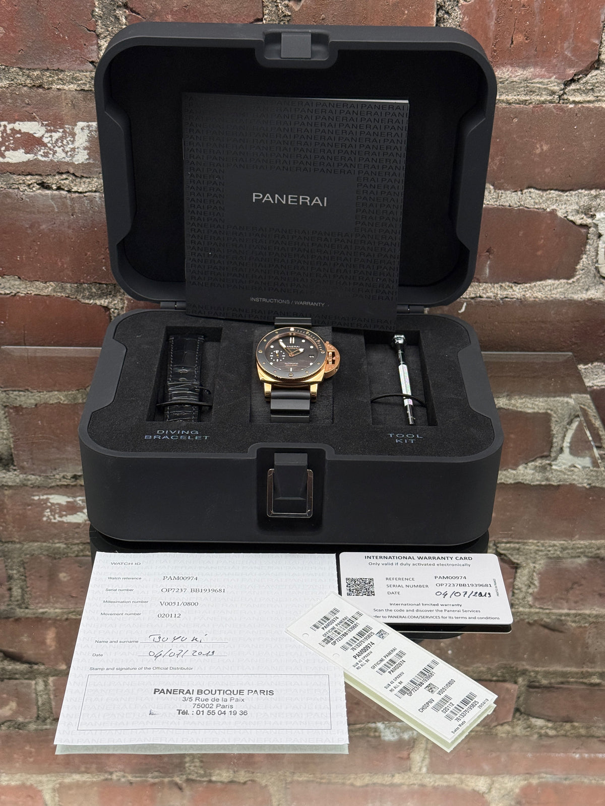 Mint Panerai Luminor Submersible PAM 00974 | Red gold Black