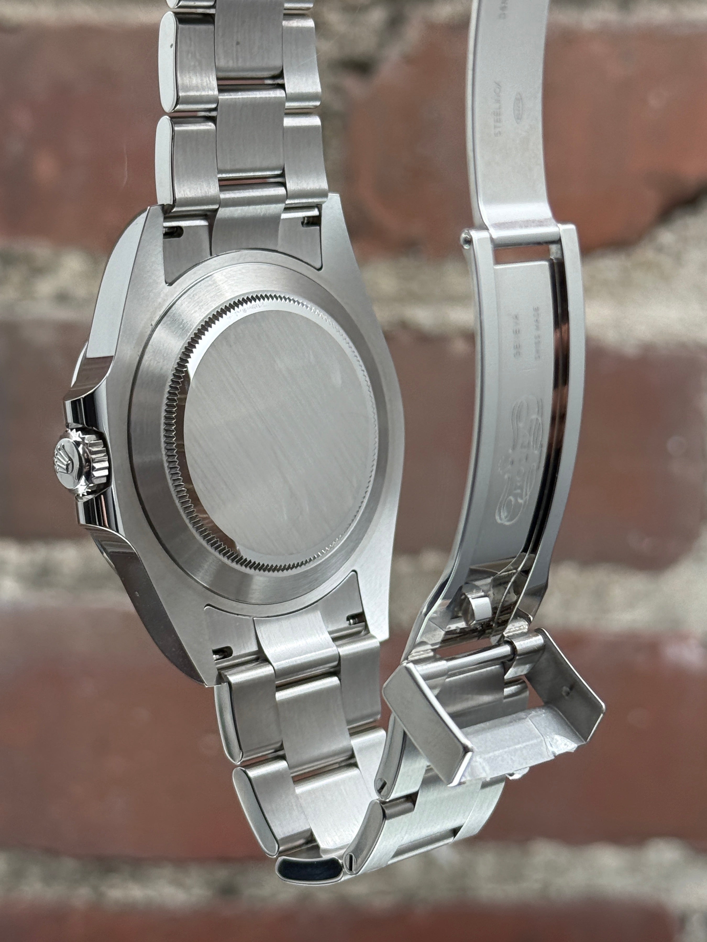 Brand new Rolex Explorer II 226570 | Steel White