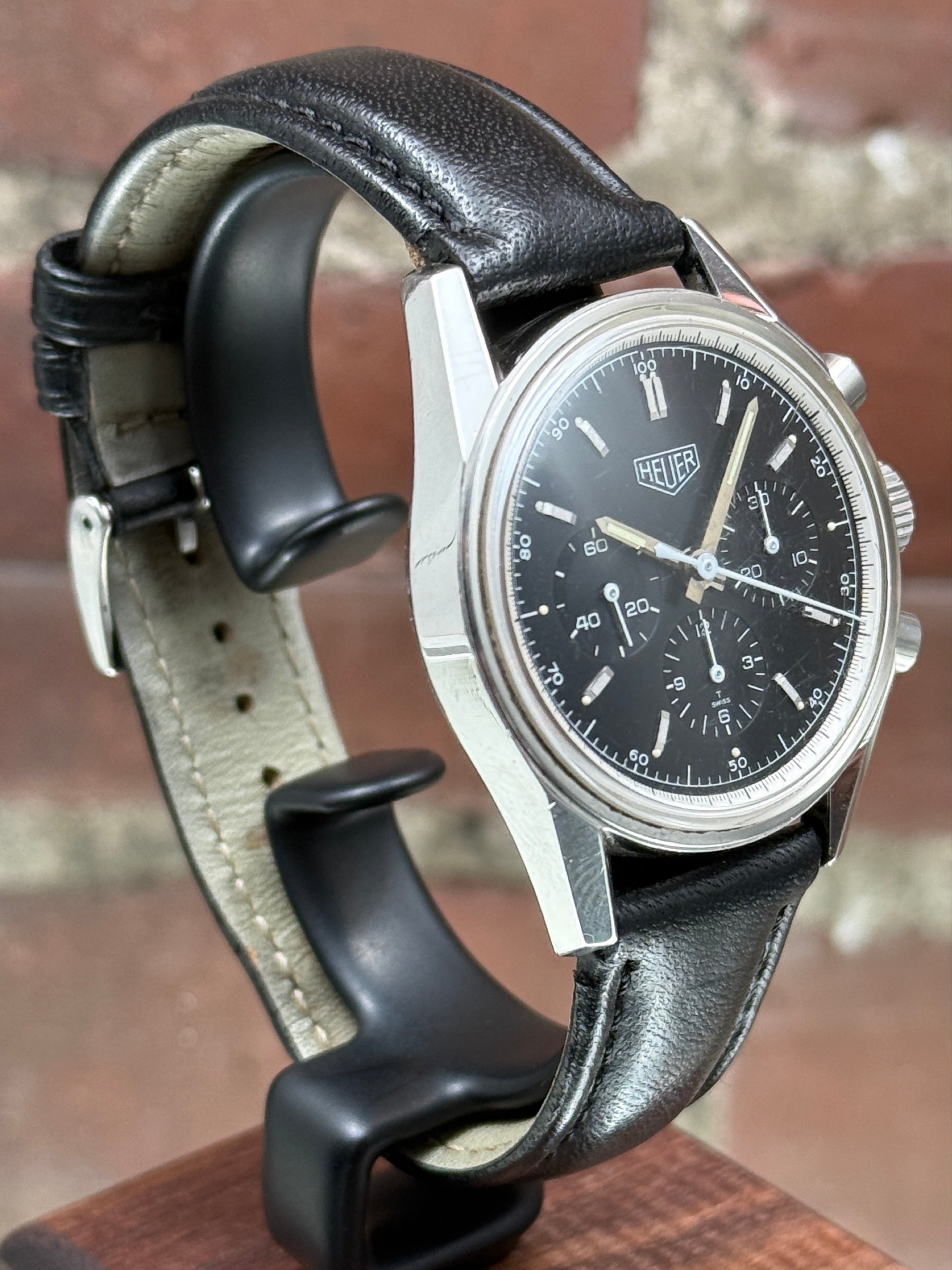 Pre-owned TAG Heuer Carrera Neo-vintage 1964 Re-Edition CS3111 | Steel Black