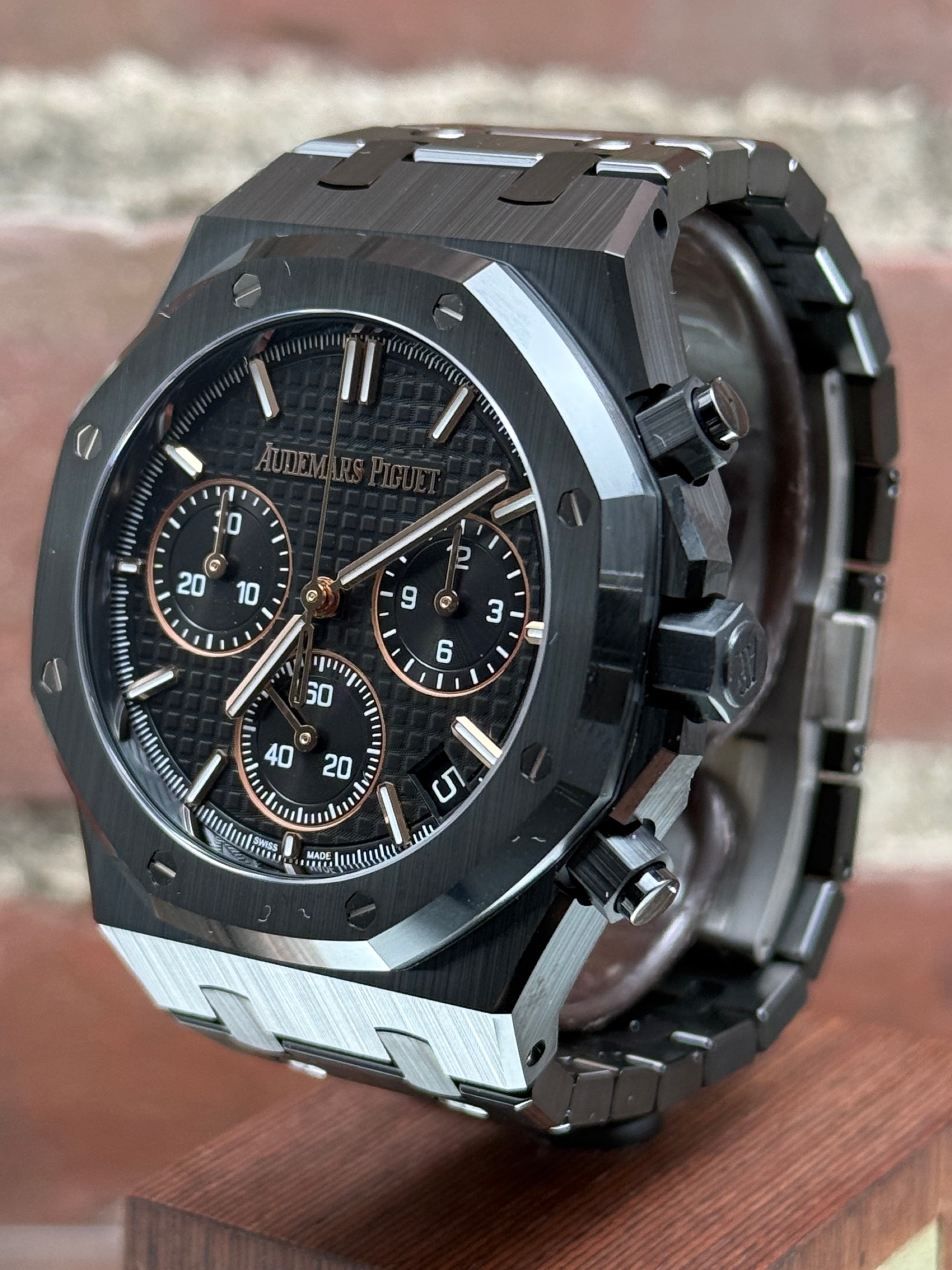 Brand new Audemars Piguet Royal Oak Chronograph 26240CE.OO.1225CE.02 | ceramic black