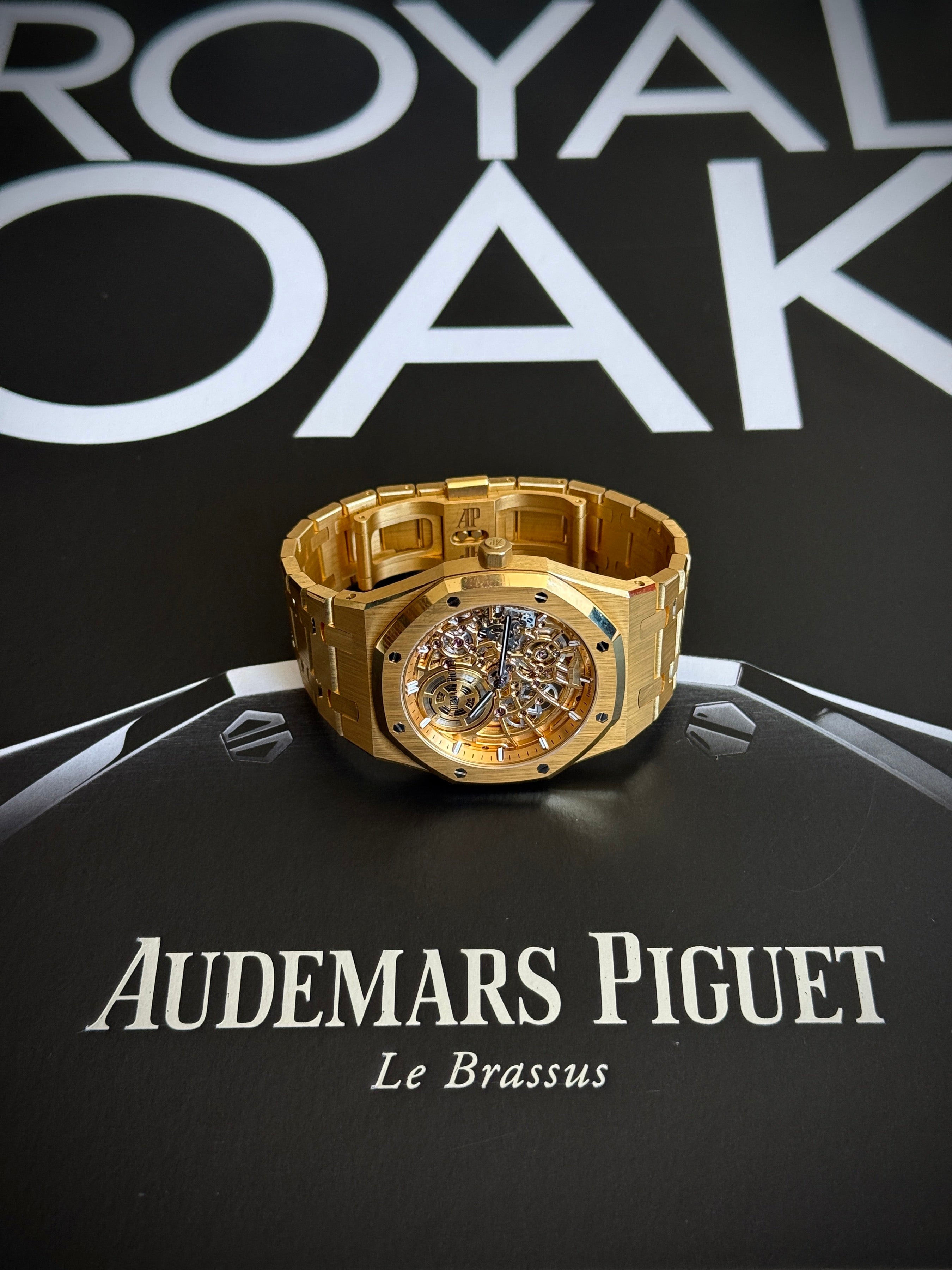 Audemars Piguet "jumbo" Extra-thin Openworked Royal Oak