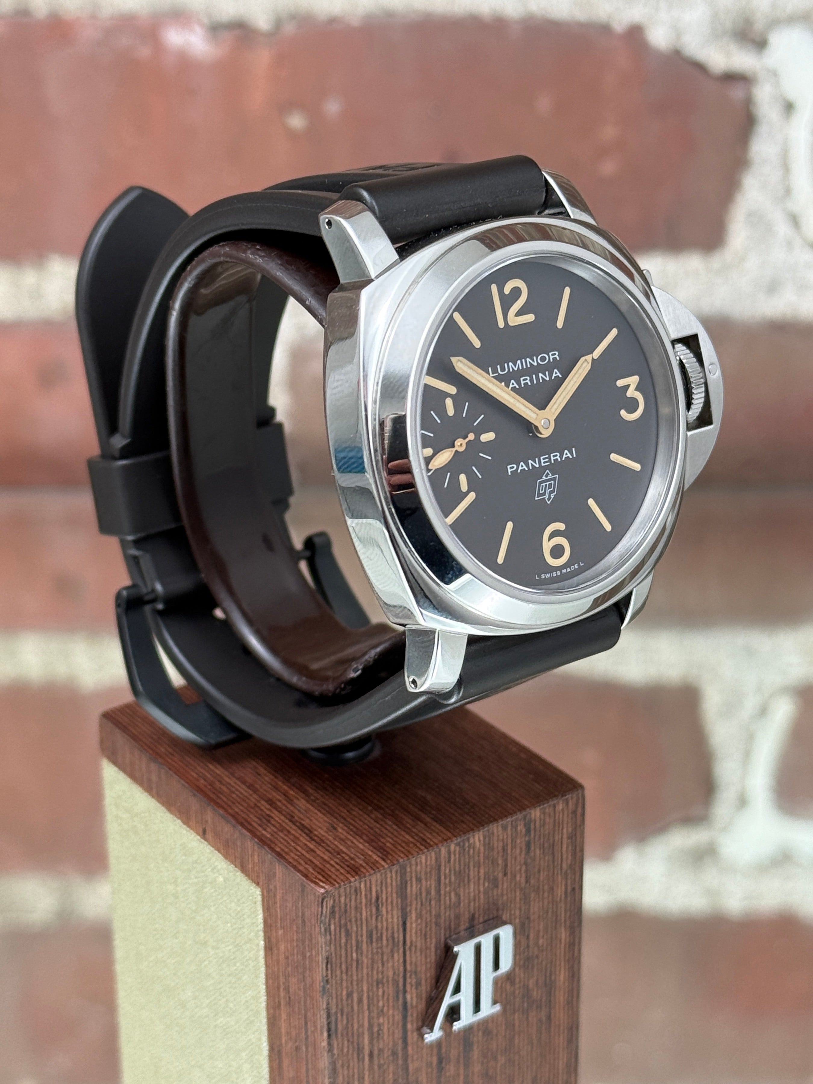 Panerai Luminor Marina Logo Pam00632