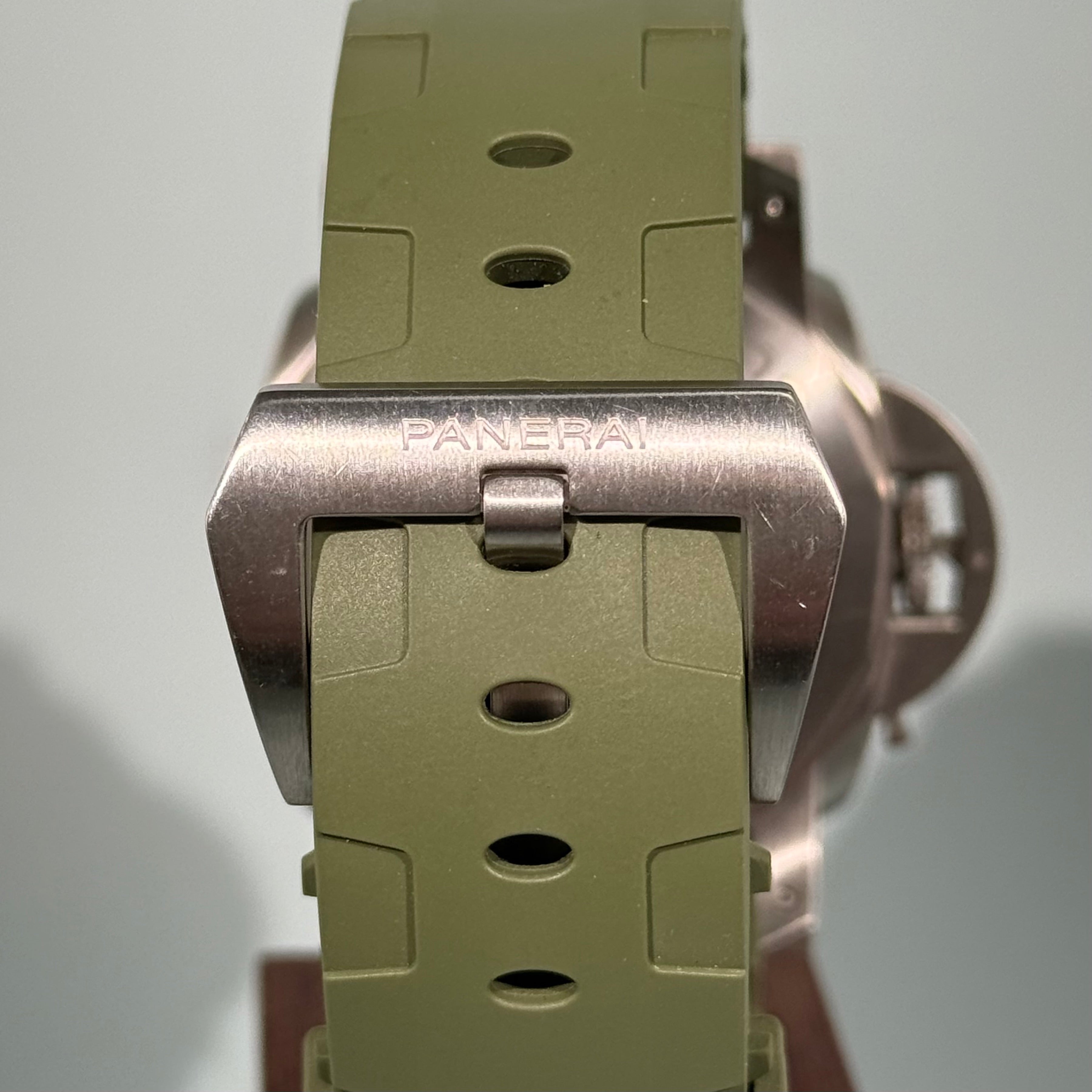 Panerai Submersible Quarantaquattro Bianco