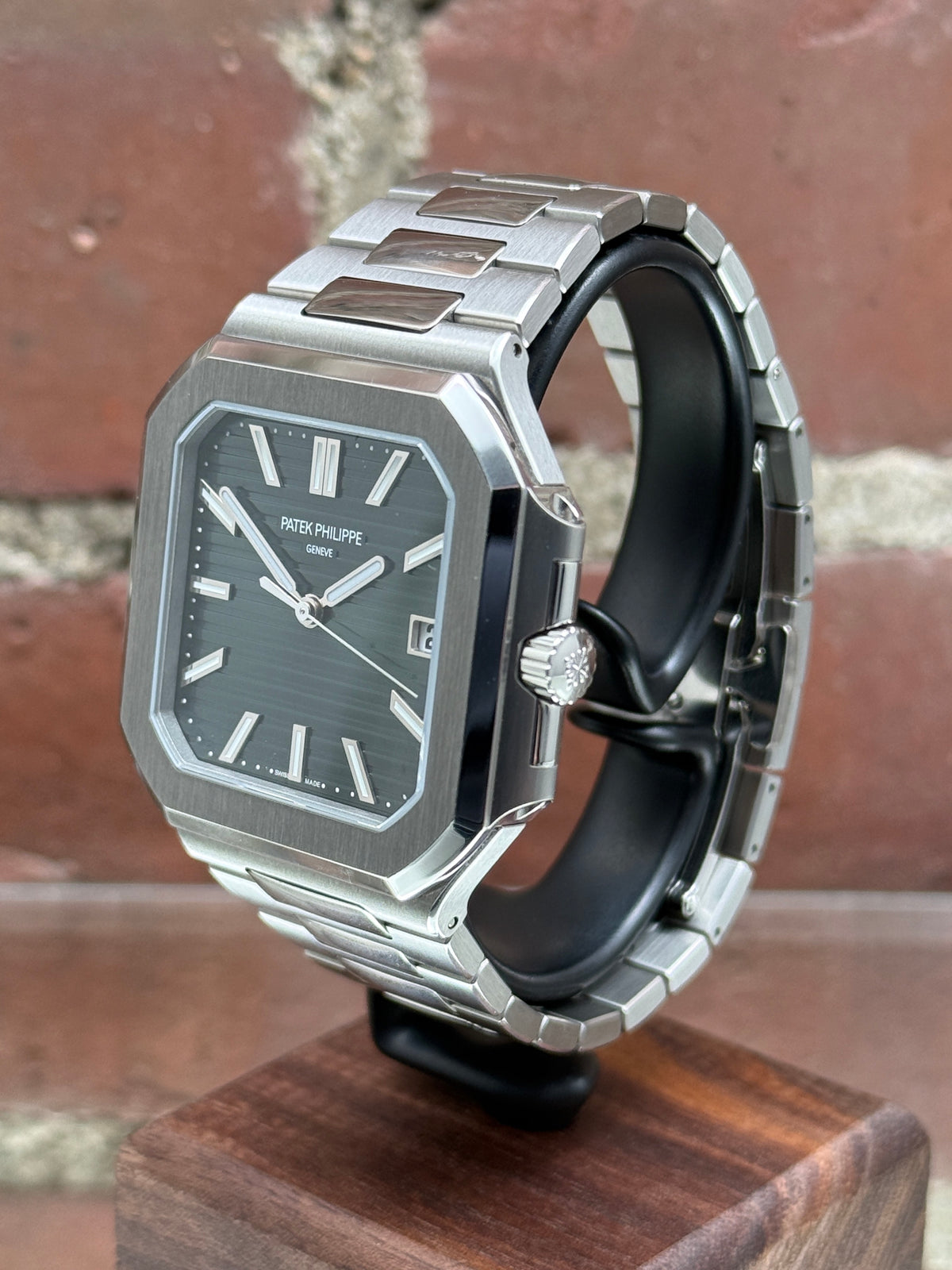 Mint Patek Philippe Cubitus 5821/1A-001 | Stainless Steel Green Dial