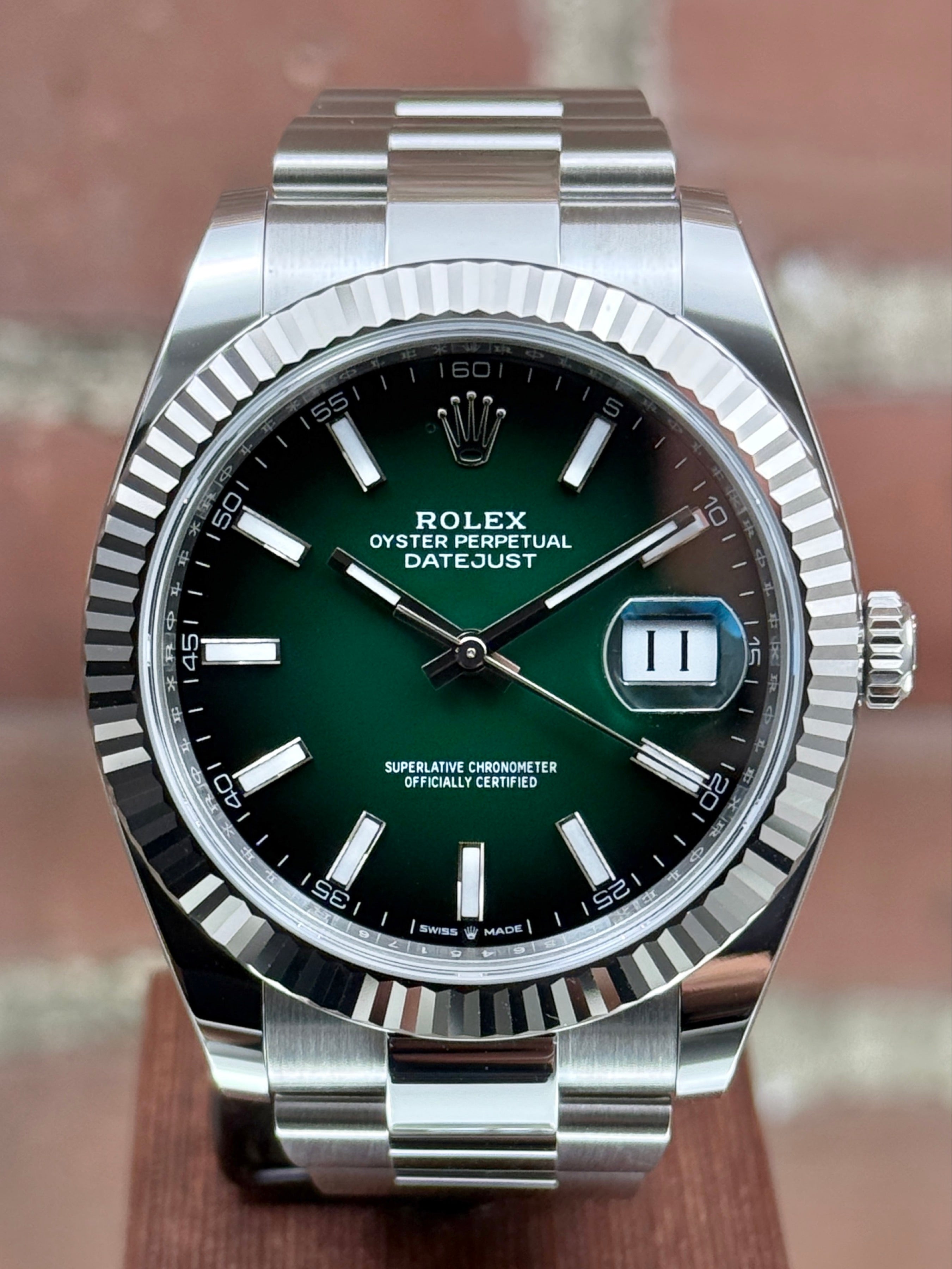 Brand new Rolex Datejust 41 126334 | White gold Green