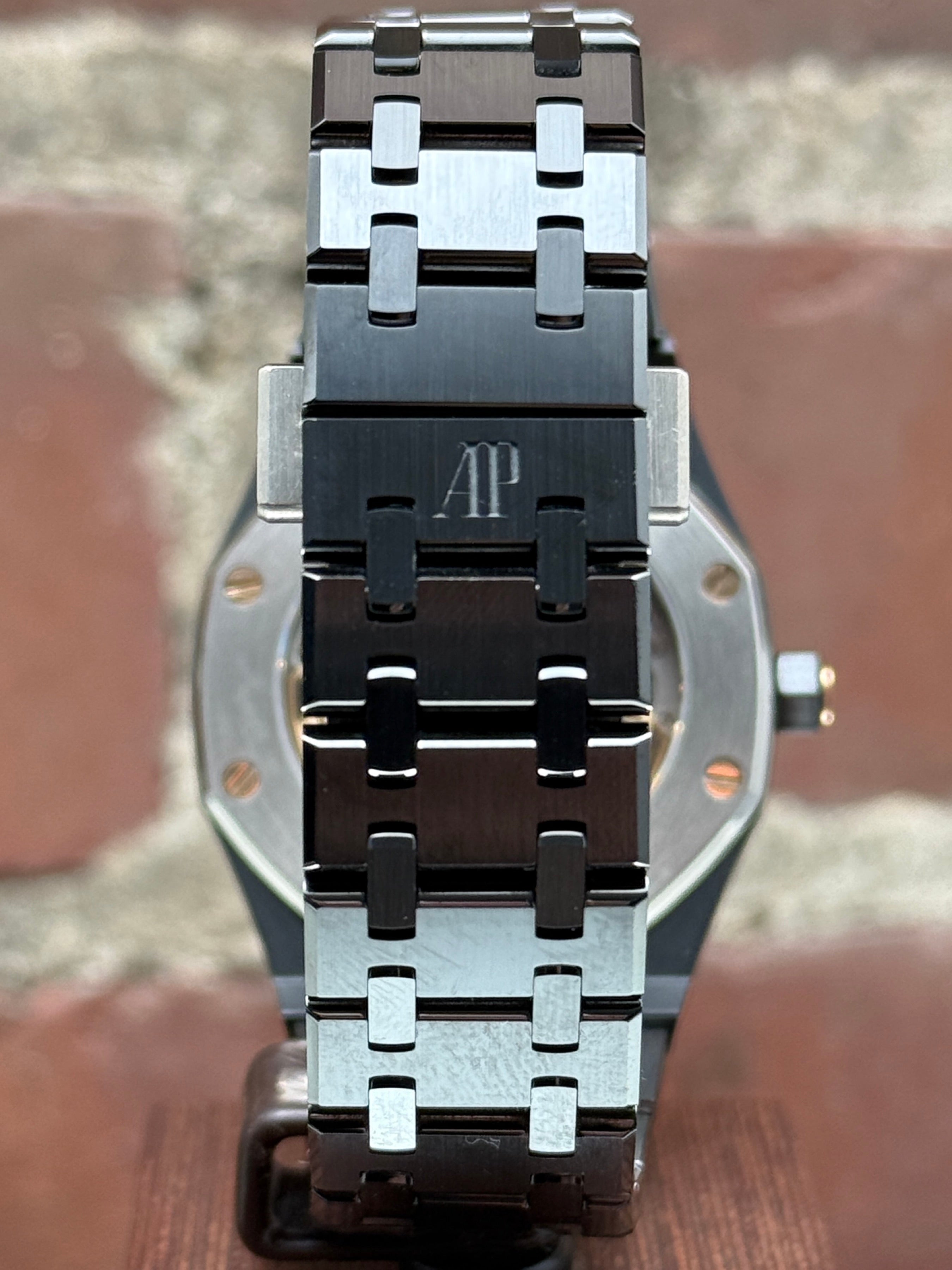 Mint Audemars Piguet Royal Oak Selfwinding 77350CE.OO.1266CE.01 | ceramic black