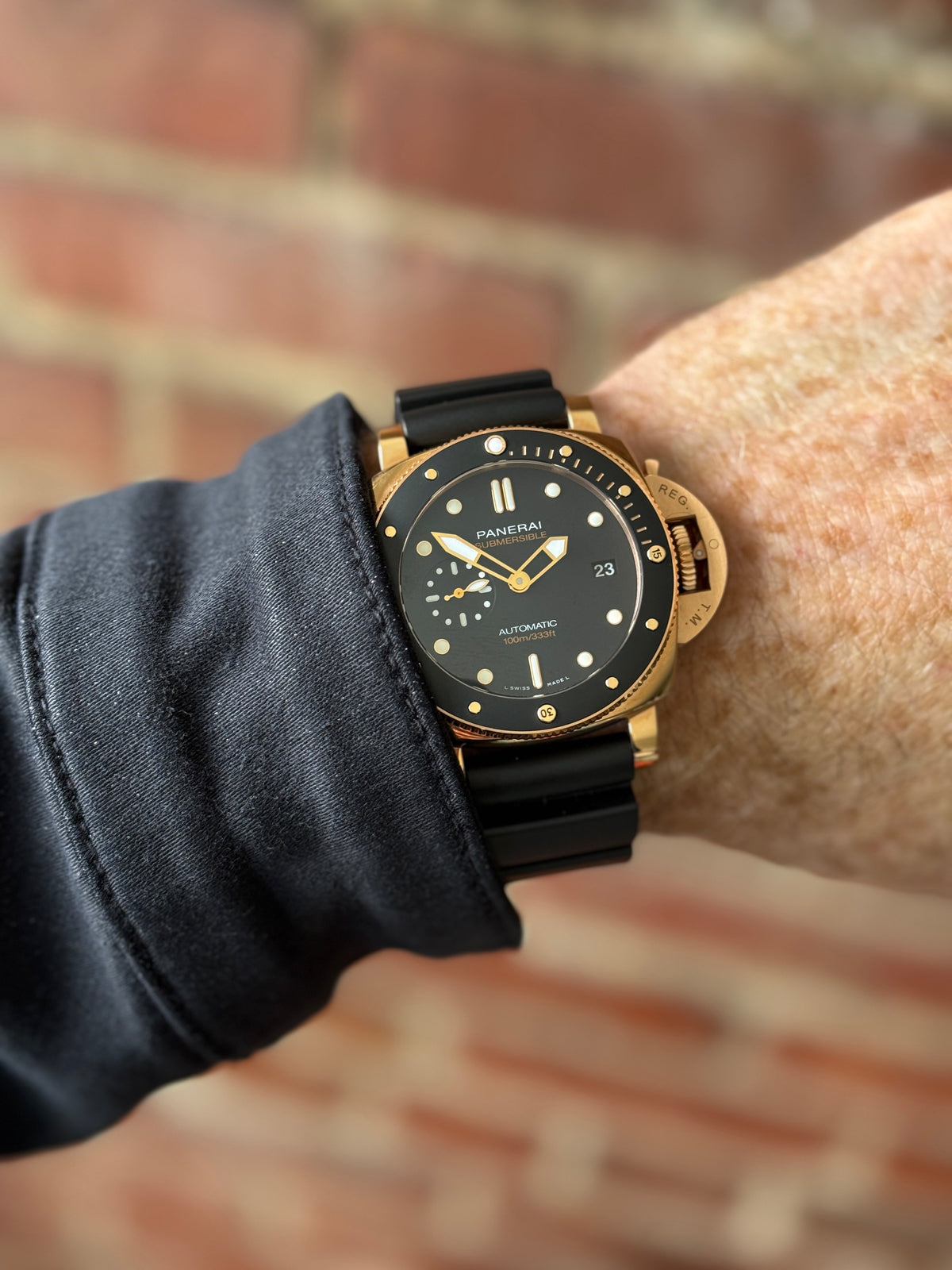 Mint Panerai Luminor Submersible PAM 00974 | Red gold Black