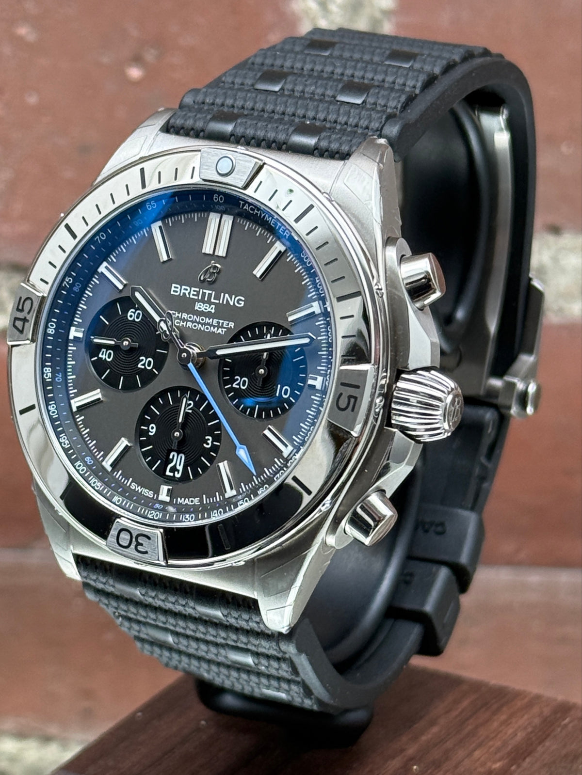 Mint Breitling Chronomat B01 42 EB0134101M1E1 | titanium grey