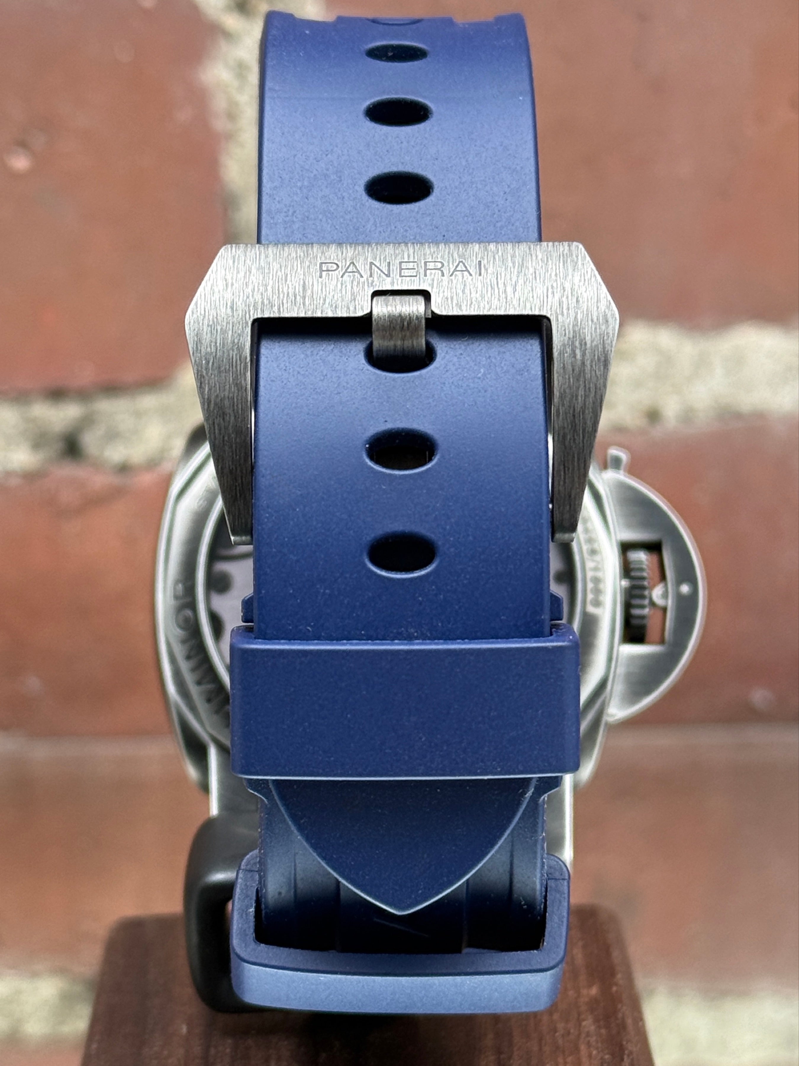 Mint Panerai Luminor Venticinque PAM 02025 | Steel Blue