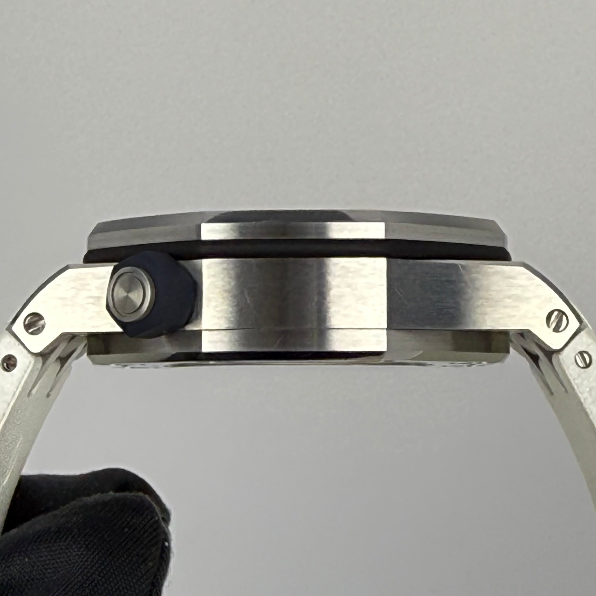 Audemars Piguet Royal Oak Offshore Diver White Dial 15710ST.OO.A010CA.01