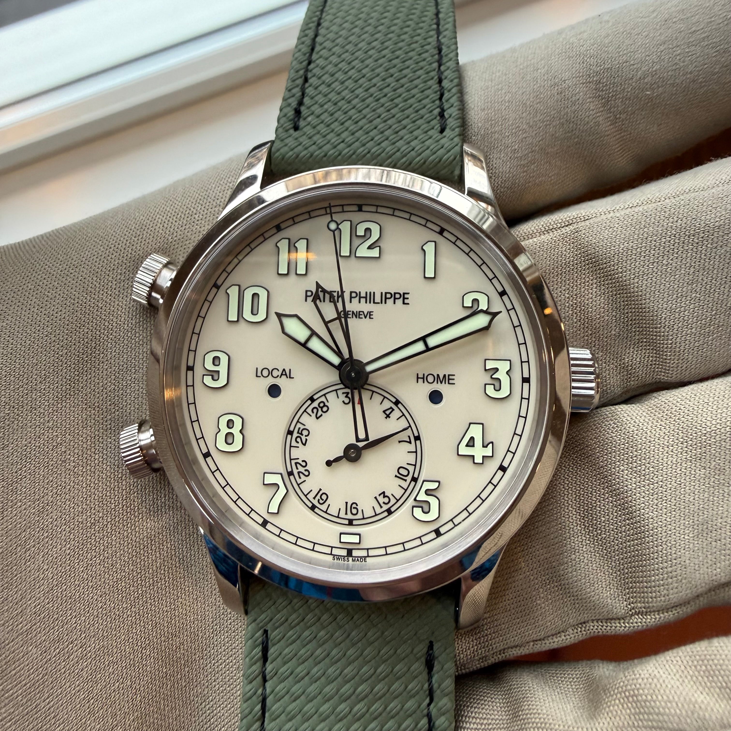 Patek Philippe Calatrava Ivory/Cream Dial 5524G-010