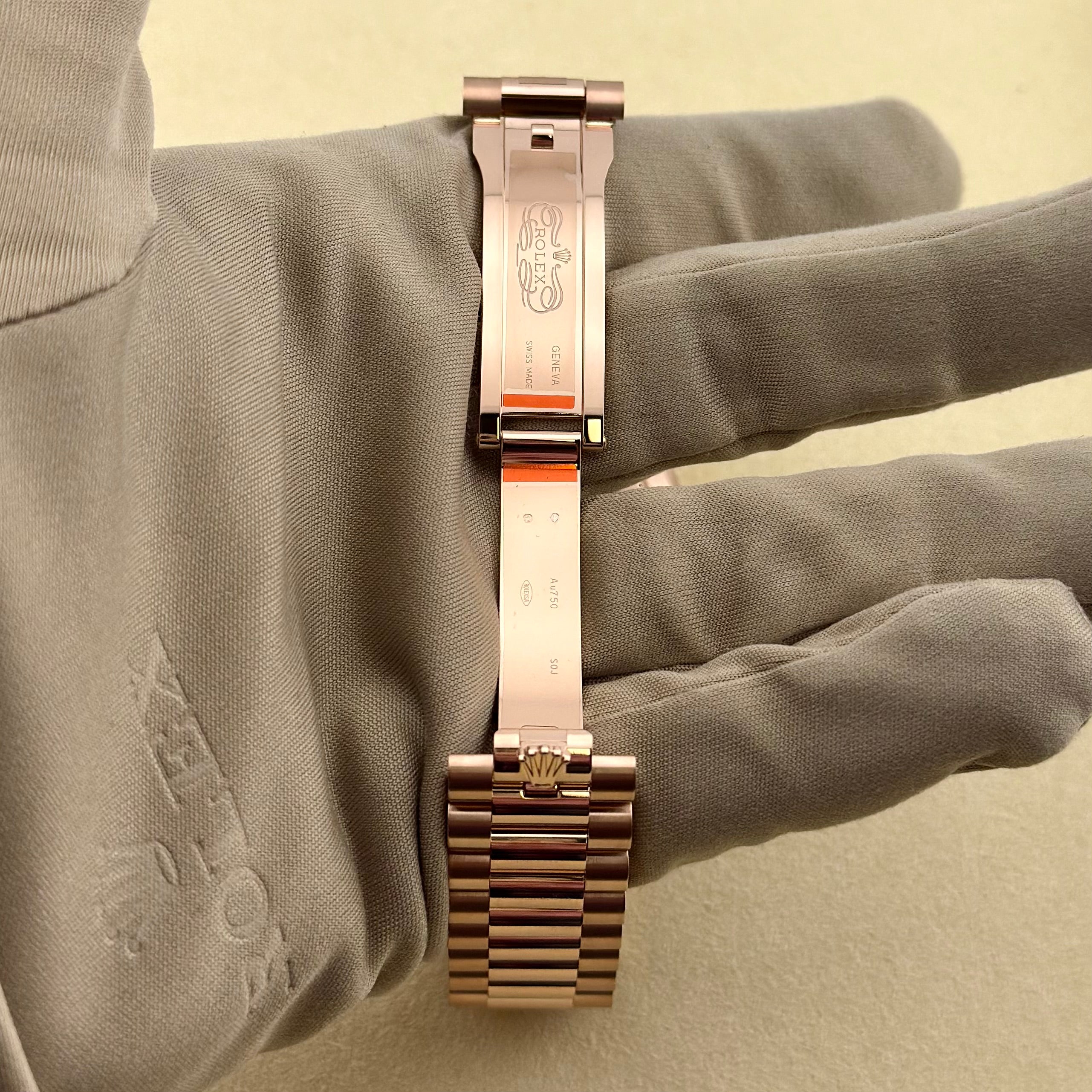 Rolex Day-Date 40 Olive Green Roman Dial 228235