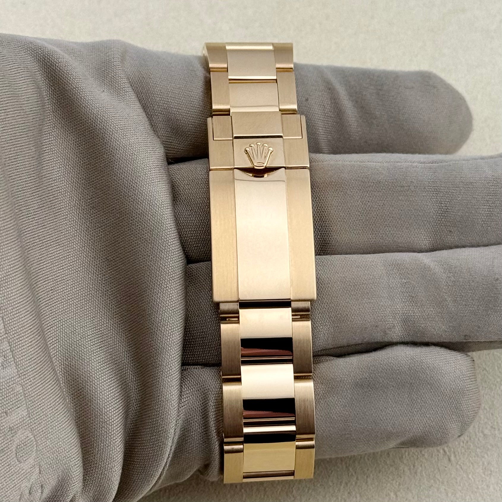 Rolex Daytona "Le Mans" Black and White Index Dial 126528ln