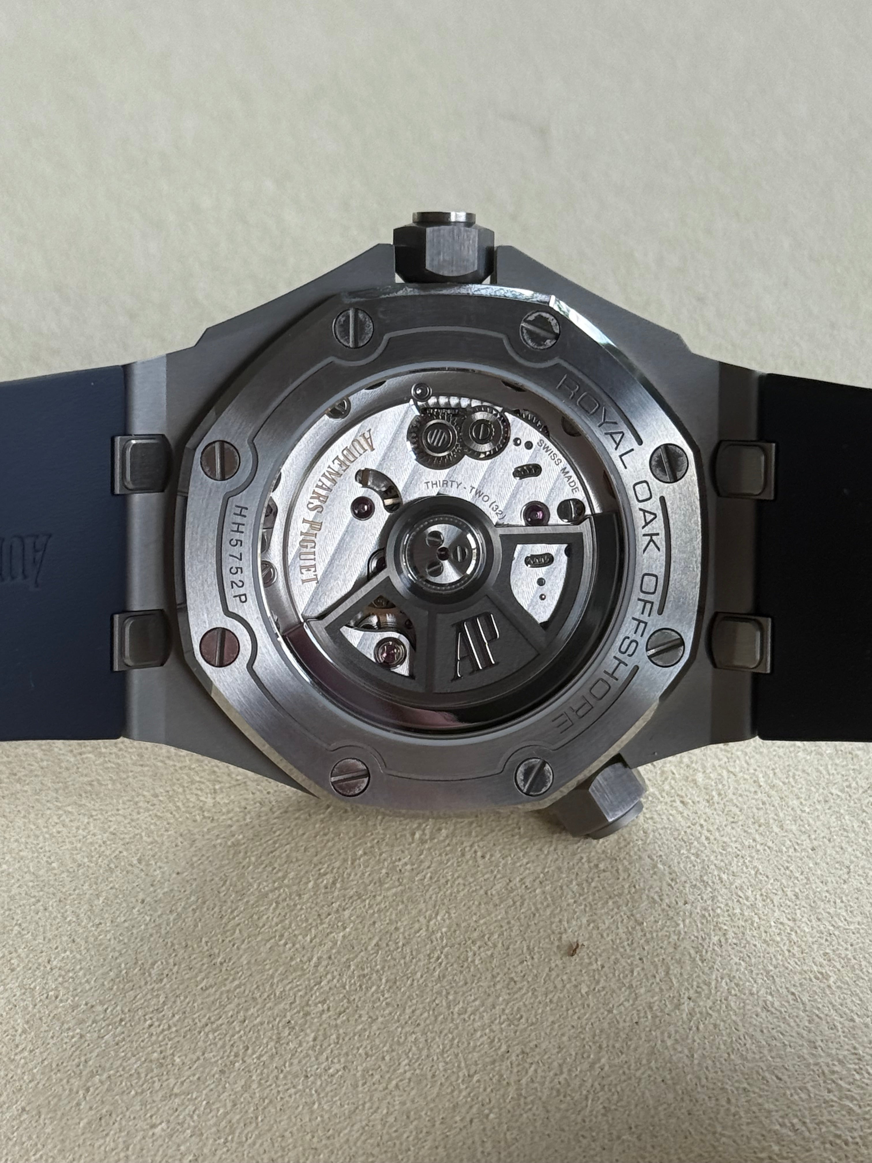 Audemars Piguet Offshore Diver Grey Dial 15720ST.OO.A009CA.01