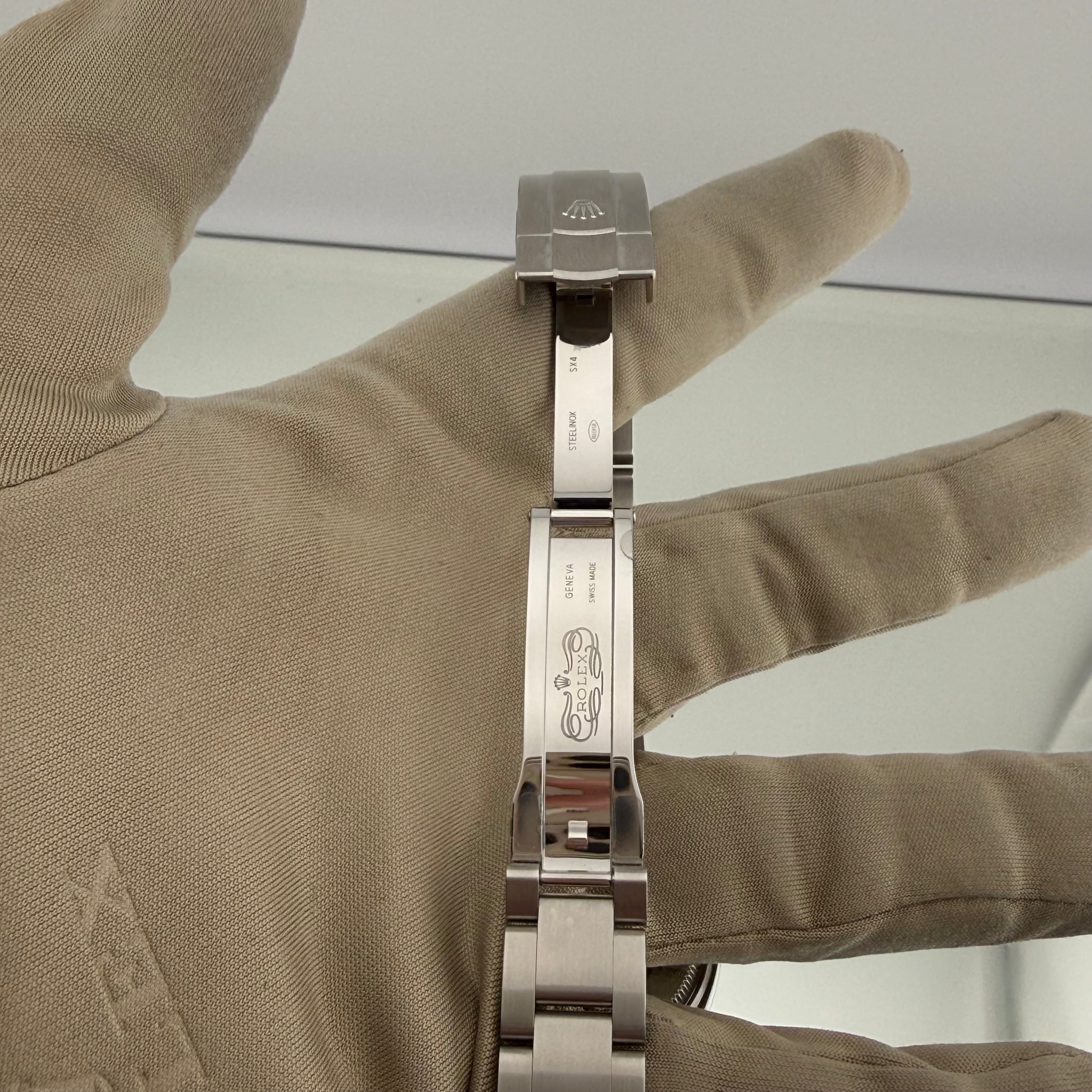 Rolex Oyster Perpetual 31 Beige Dial 277200