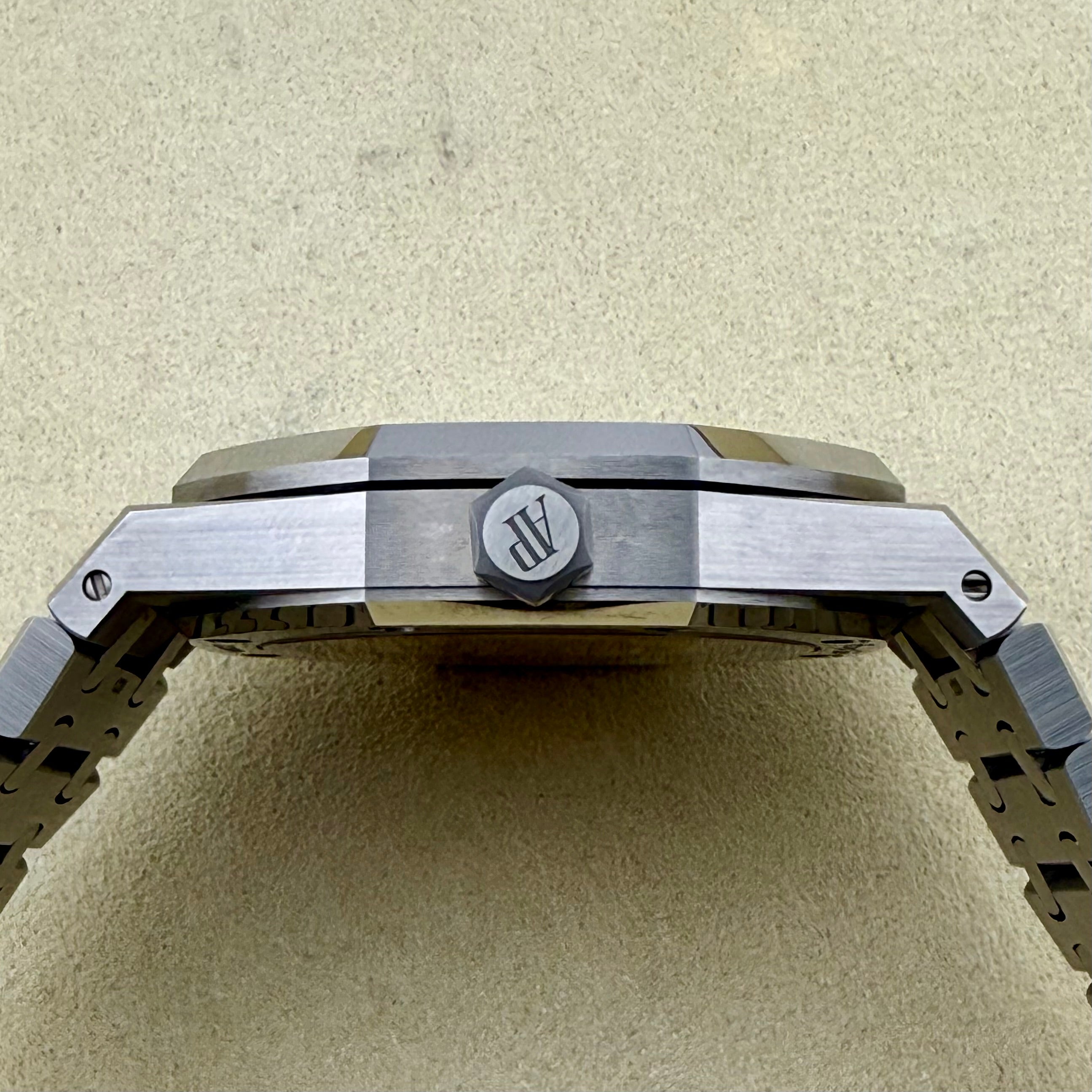 Audemars Piguet Royal Oak Selfwinding Grey Dial 15510ST.OO.1320ST.10