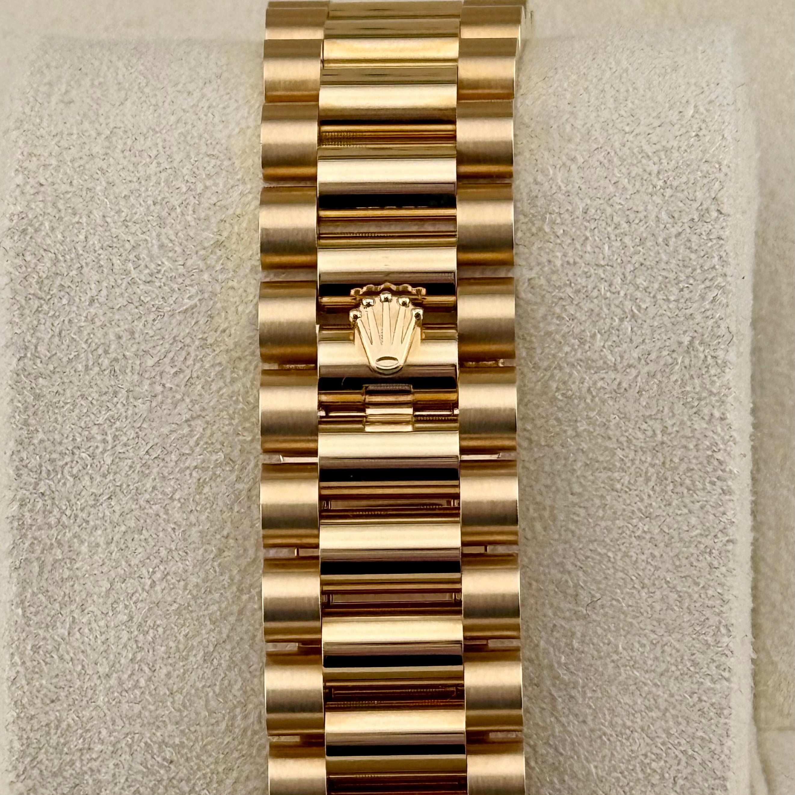 Rolex Day-Date 36 Champagne Index Dial 128238