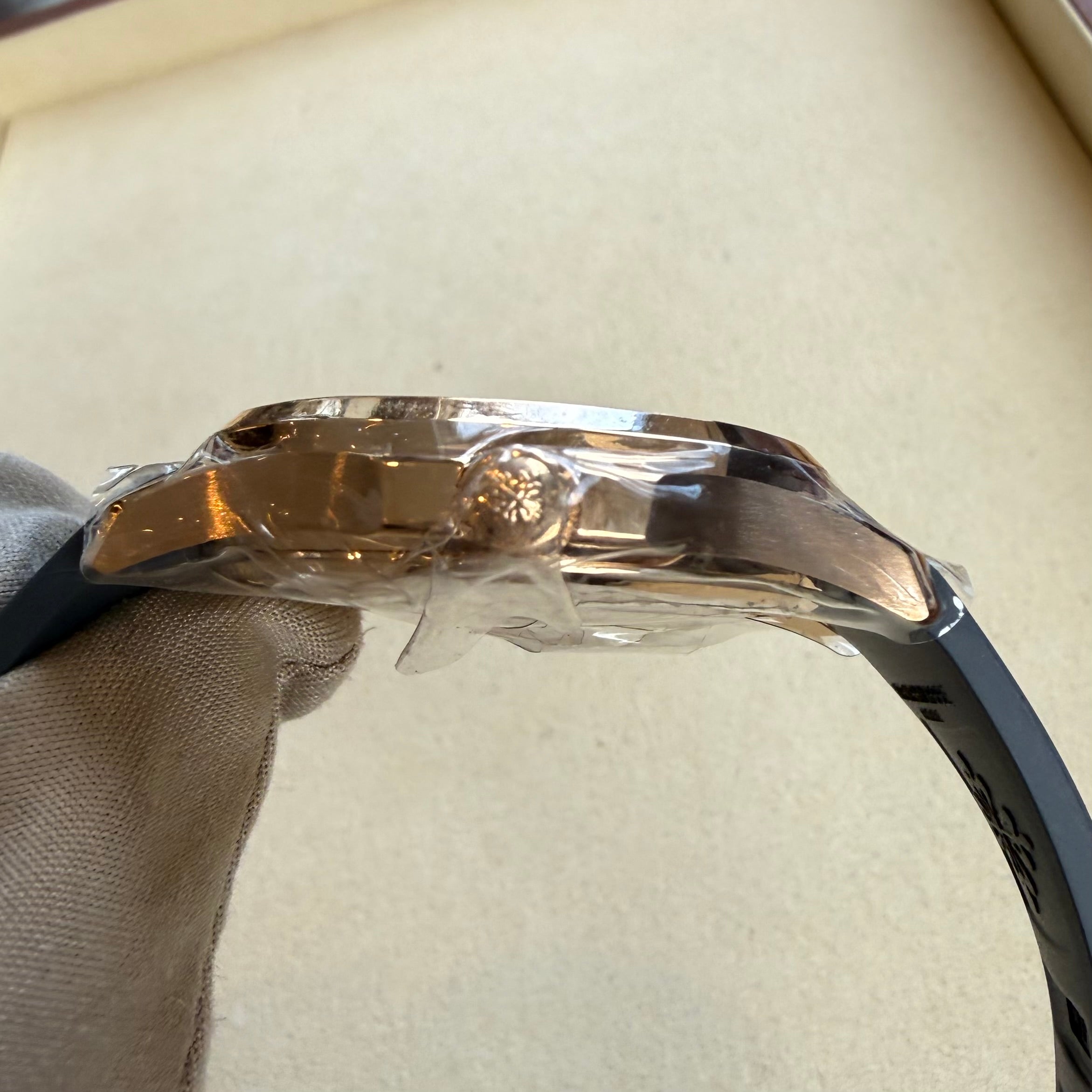 Patek Philippe Aquanaut Travel Time Blue Dial 5269R-001