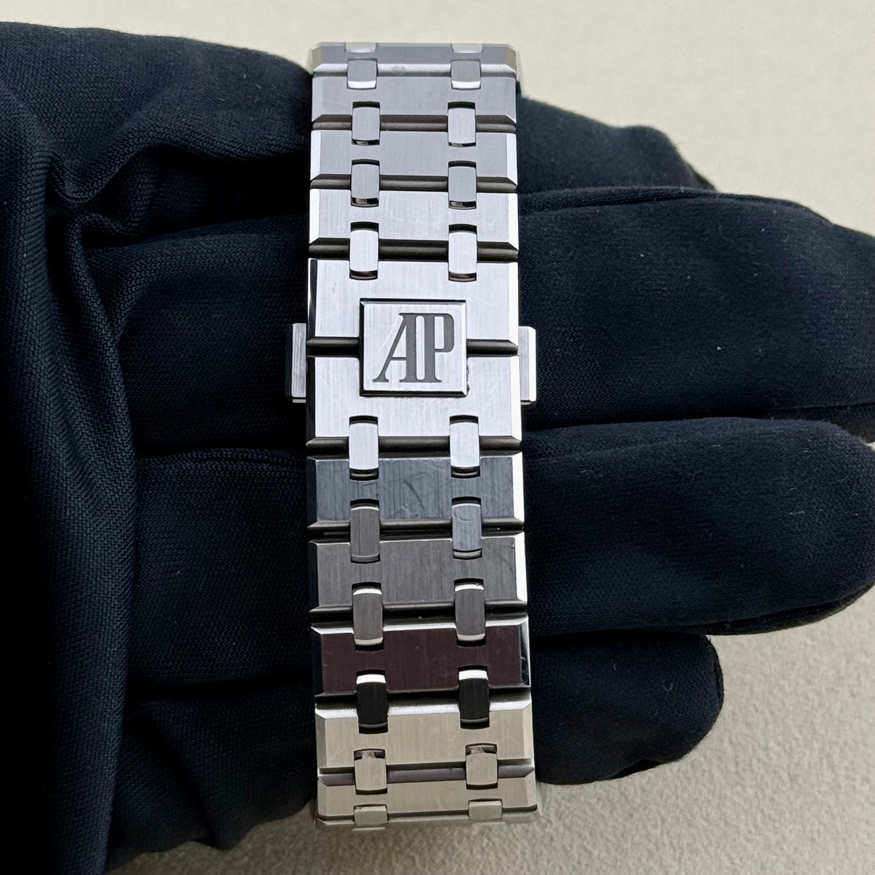 Audemars Piguet Royal Oak Selfwinding Grey Dial 15510ST.OO.1320ST.10