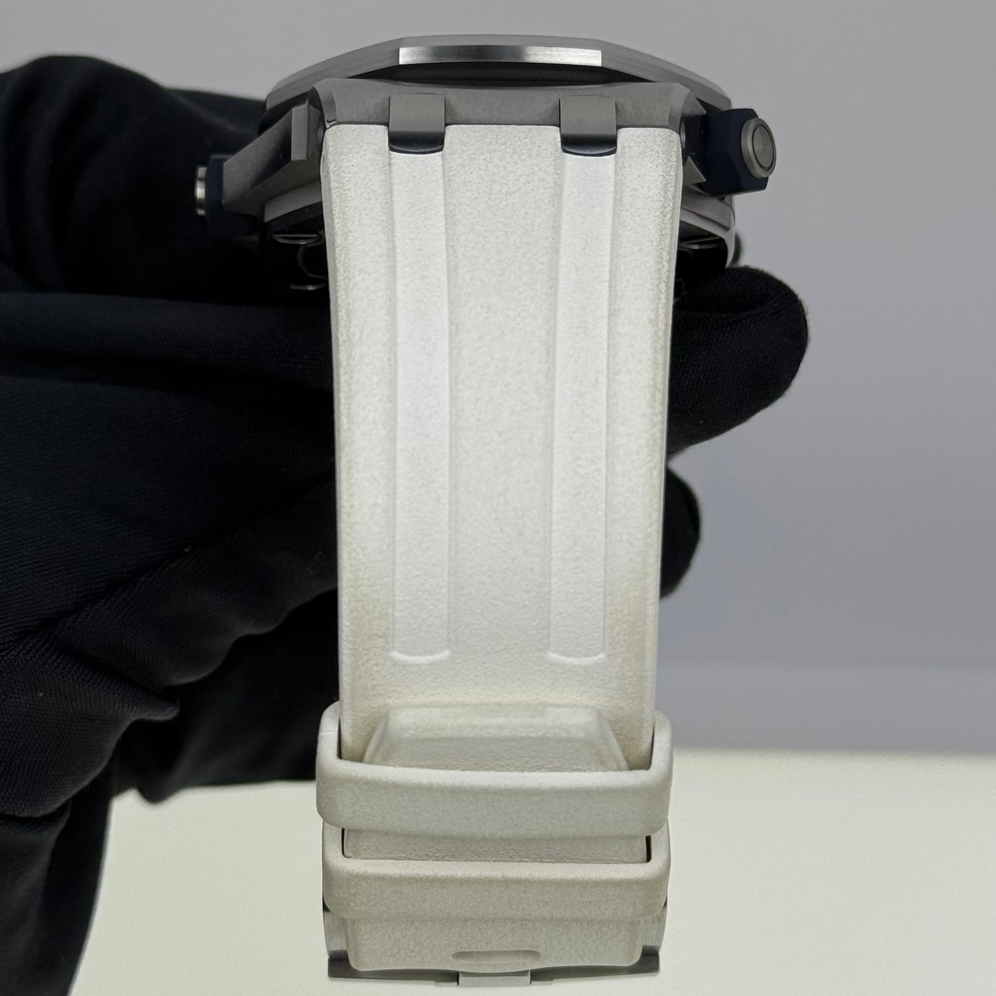 Audemars Piguet Royal Oak Offshore Diver White Dial 15710ST.OO.A010CA.01