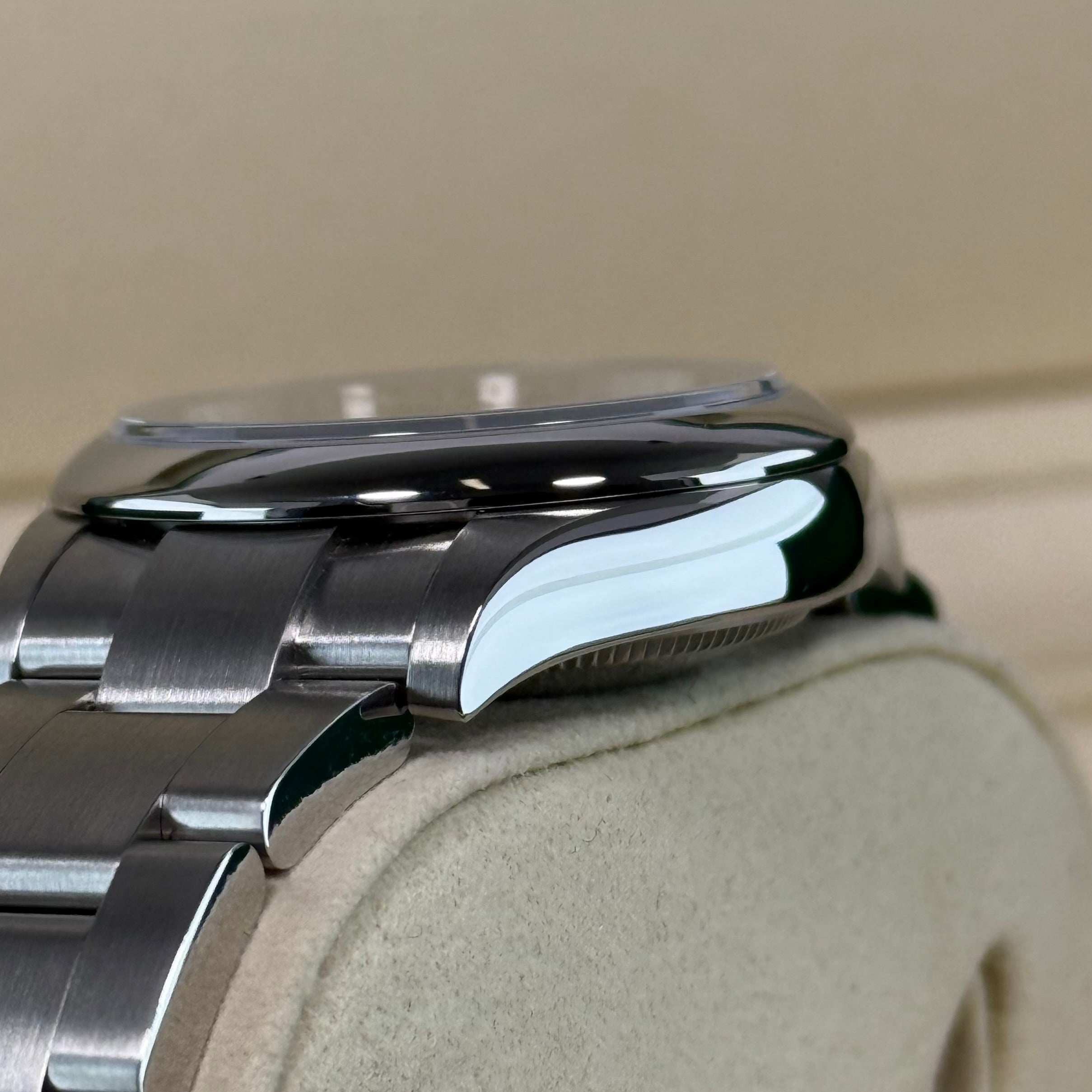 Rolex Oyster Perpetual 31 Black Dial 277200