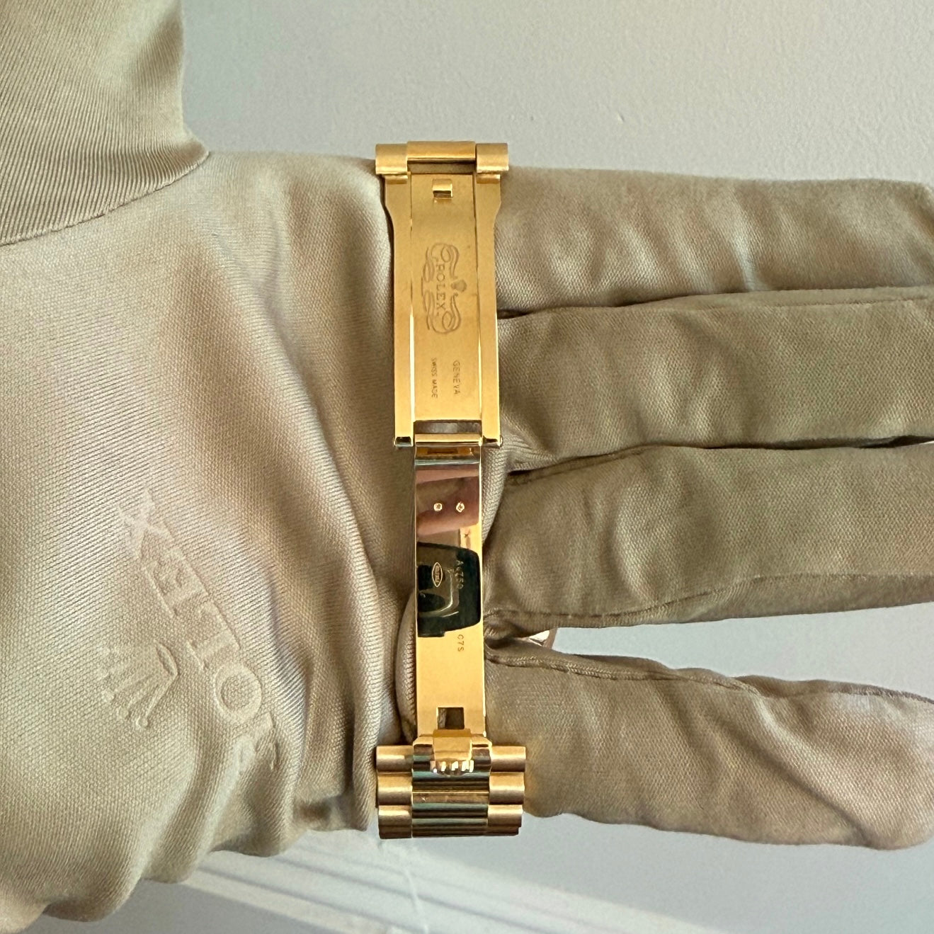 Rolex Day-Date 40 Green Roman Dial 228238