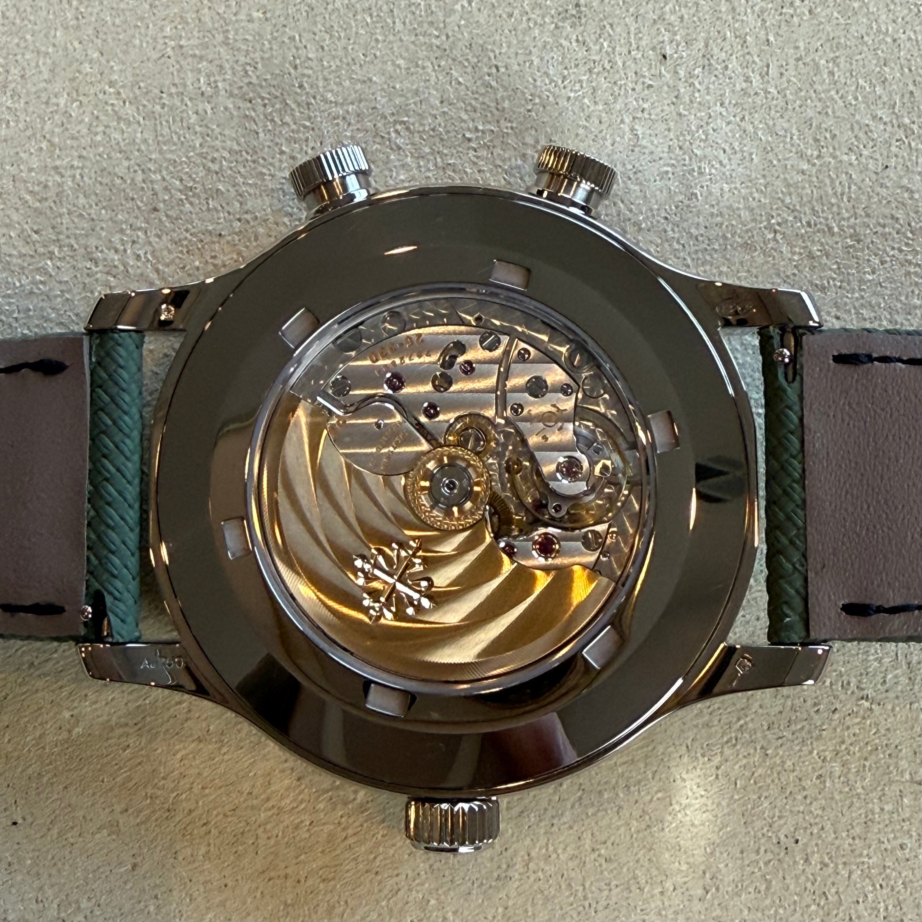 Patek Philippe Calatrava Ivory/Cream Dial 5524G-010