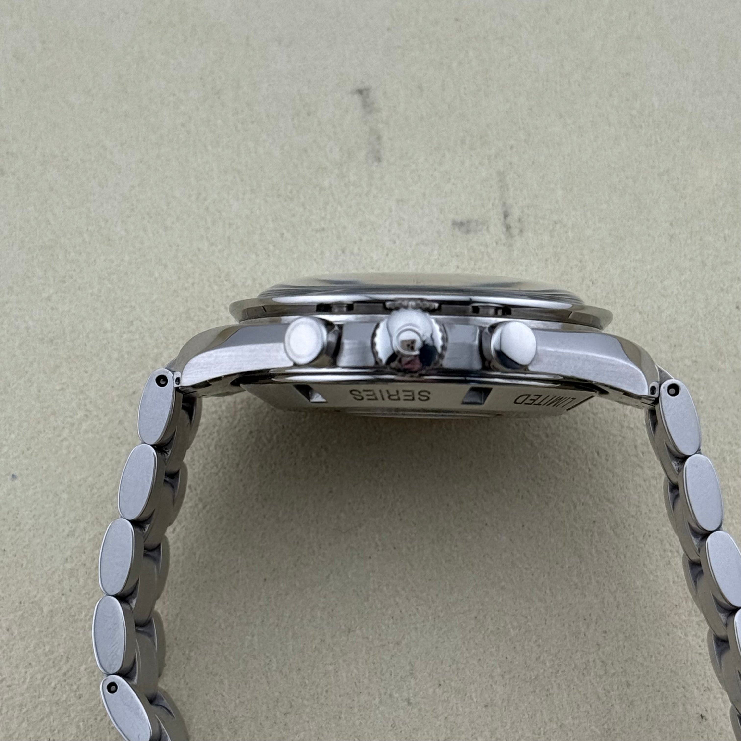 Omega Speedmaster Professional Moonwatch "Alaska Project" Semi-matte white dial Dial 311.32.42.30.04.001