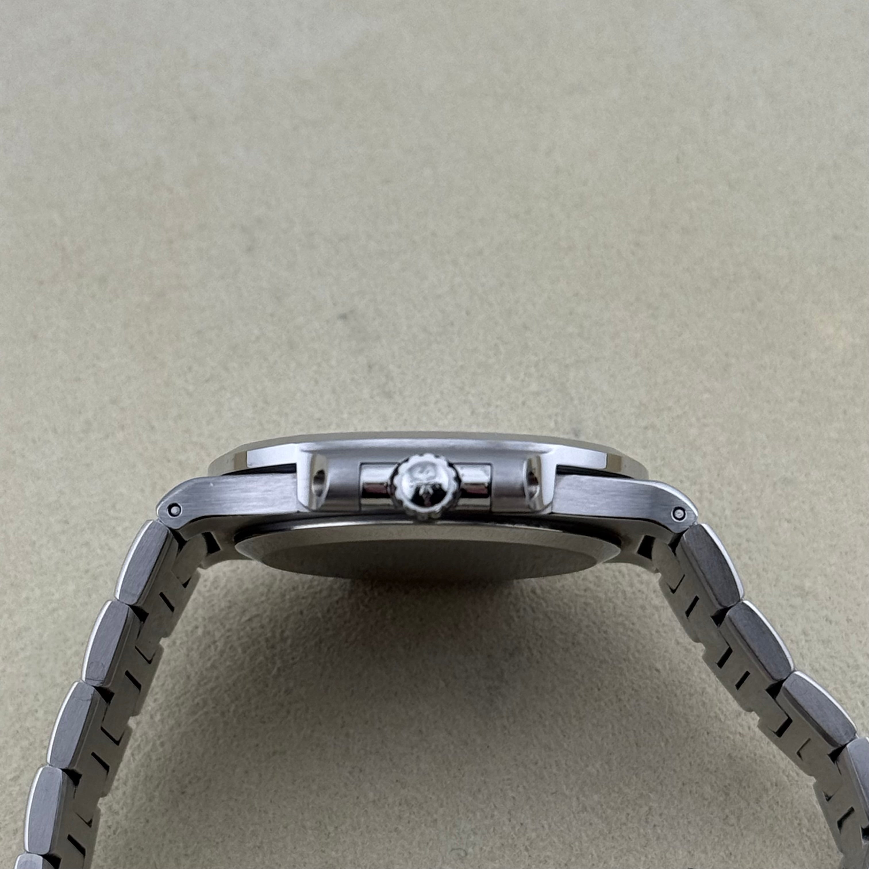 Patek Philippe Nautilus Blue Dial 3800