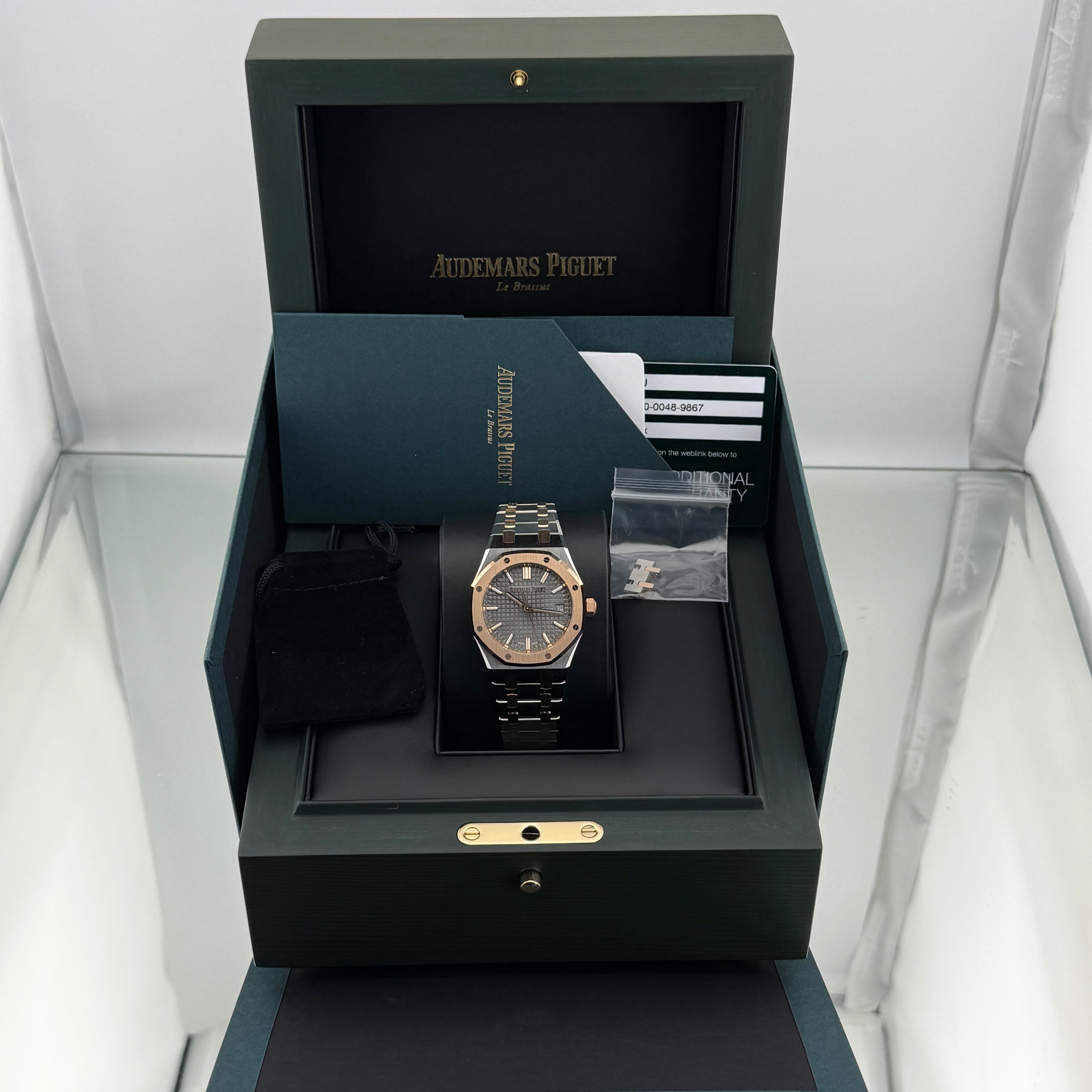 Audemars Piguet Royal Oak Self Winding Grey Dial 77450SR.OO.1361SR.03