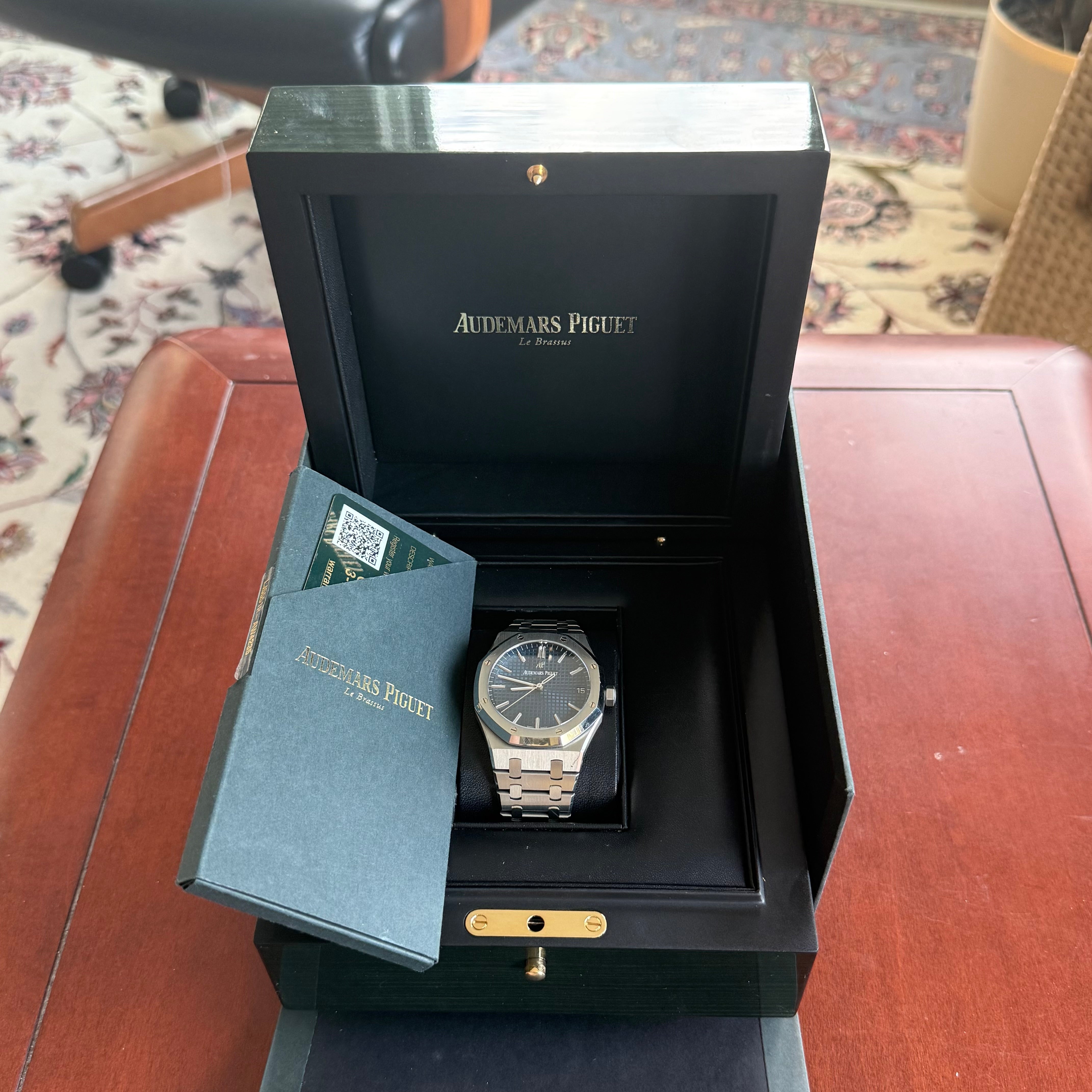 Audemars Piguet Royal Oak Blue Dial 15500ST.OO.1220ST.01