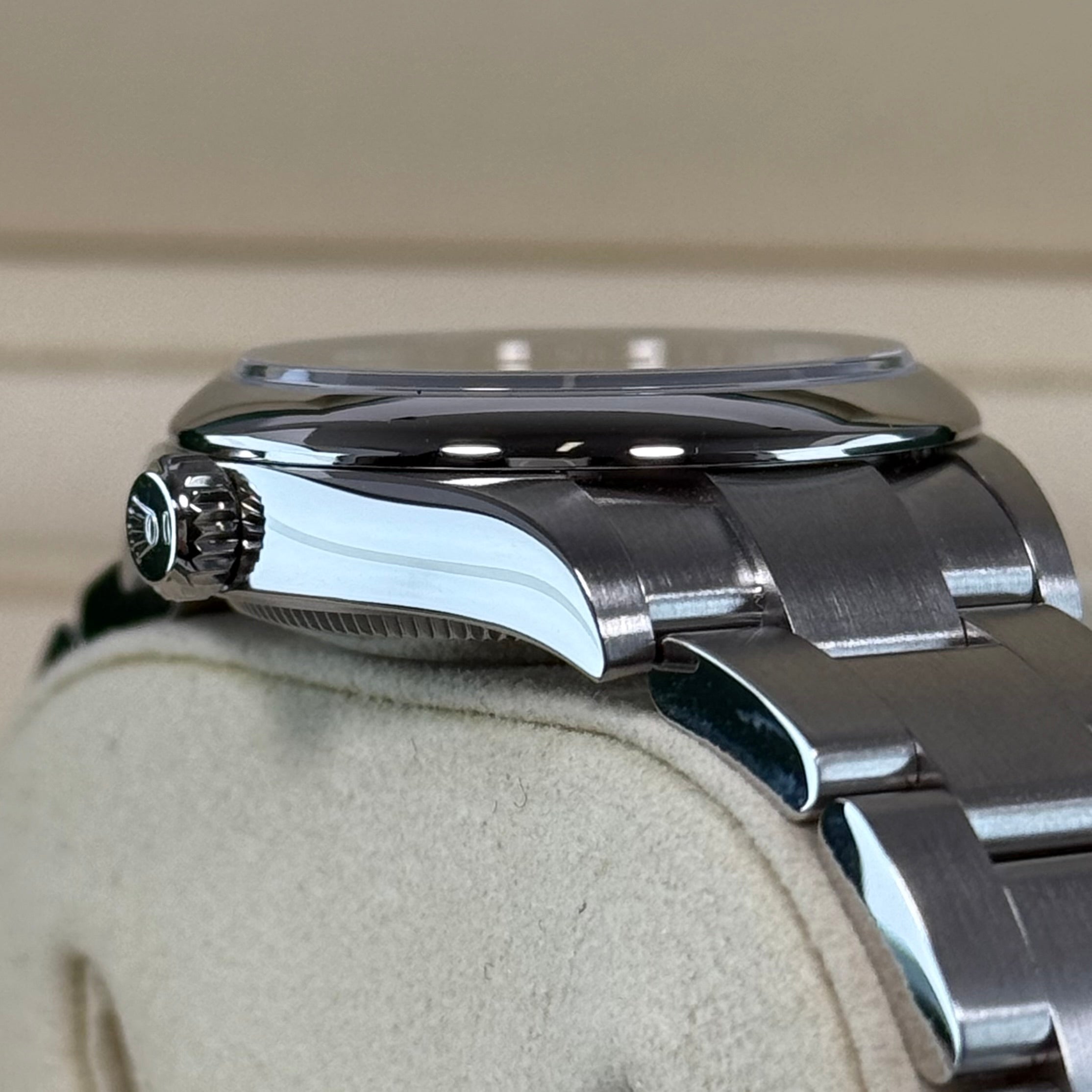 Rolex Oyster Perpetual 31 Black Dial 277200