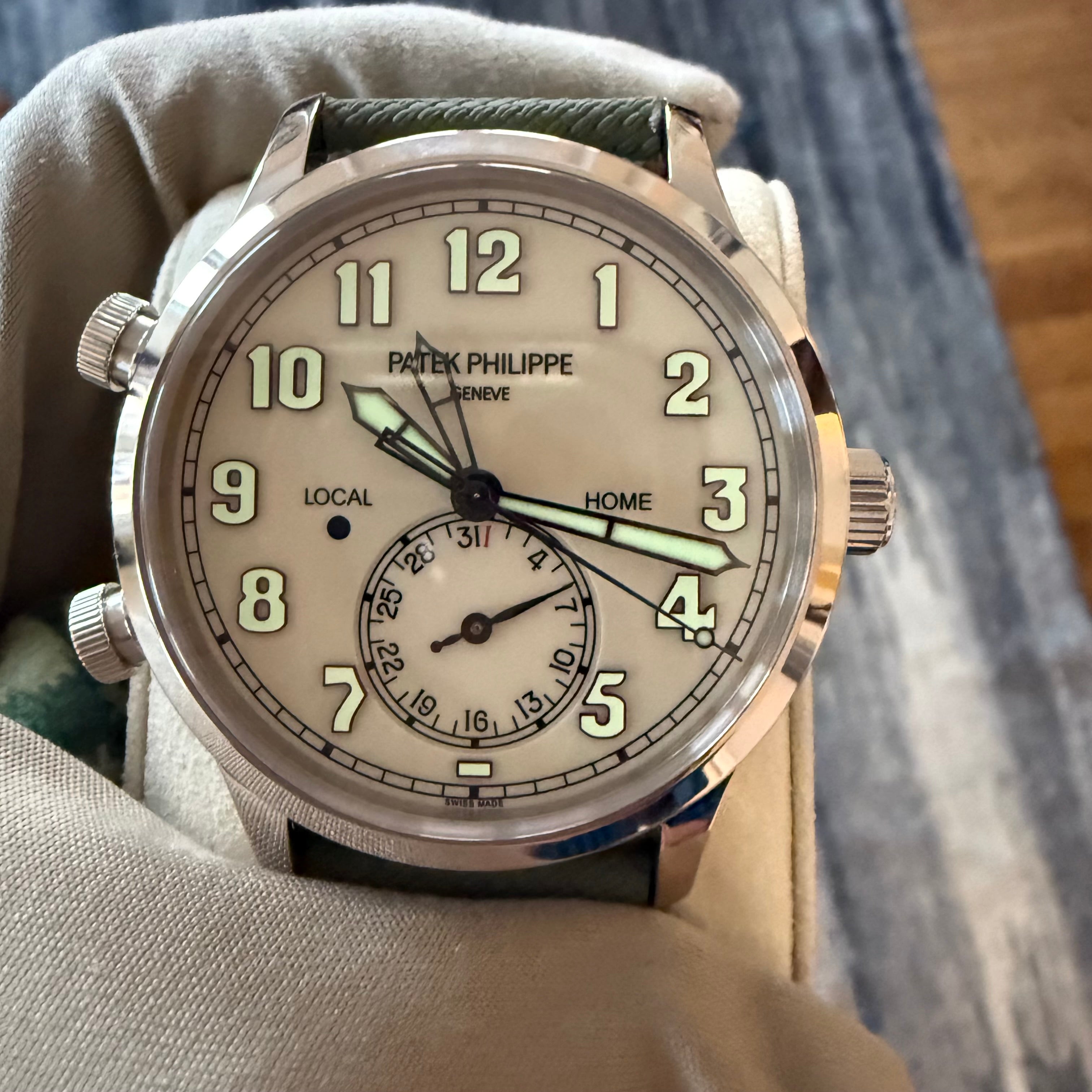 Patek Philippe Calatrava Ivory/Cream Dial 5524G-010