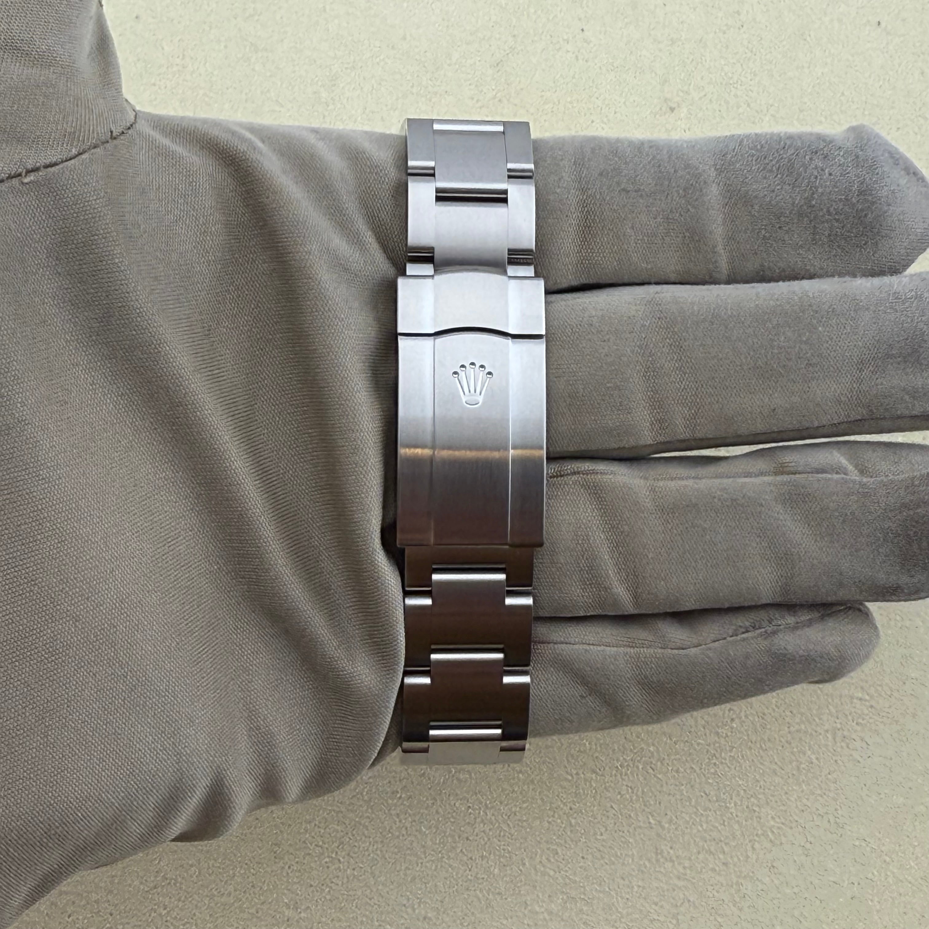 Rolex Oyster Perpetual 36 Turquoise Blue Index Dial 126000