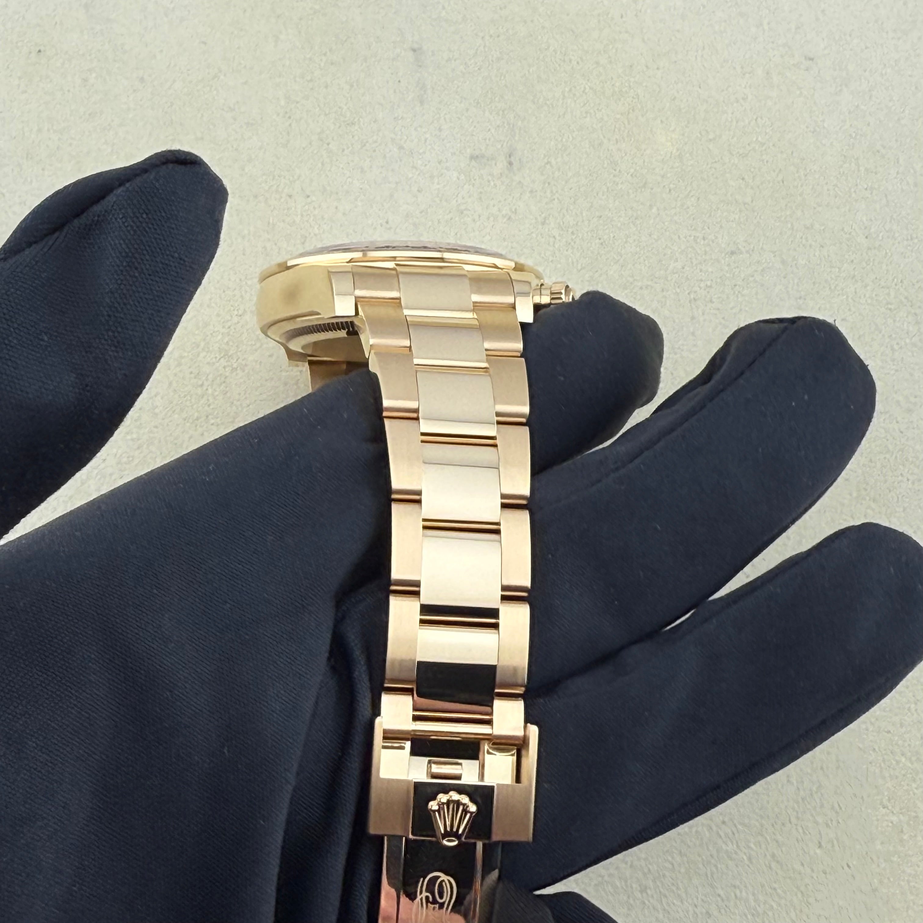 Rolex Daytona Green Index Dial 126508