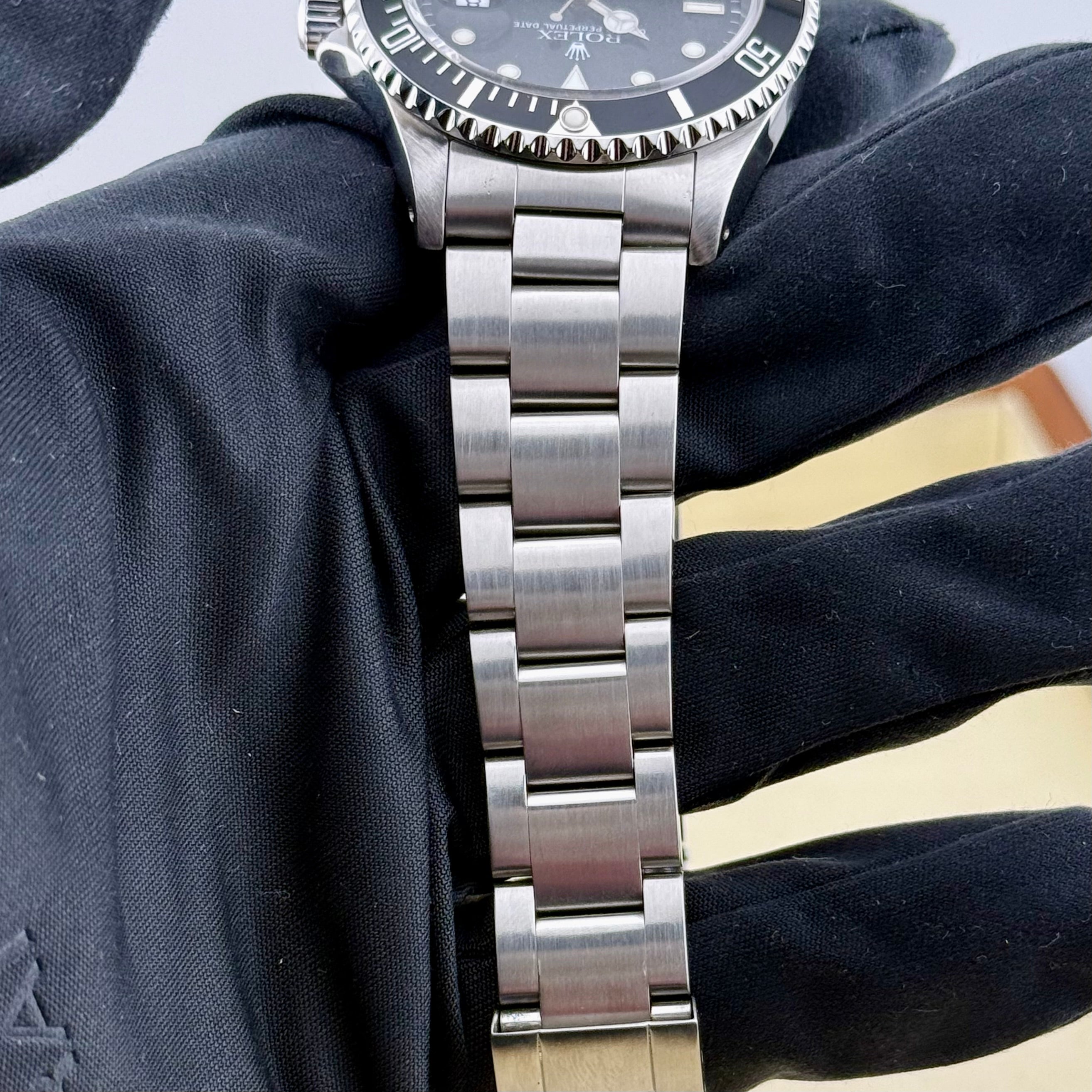 Rolex Submariner Black Dial 16610