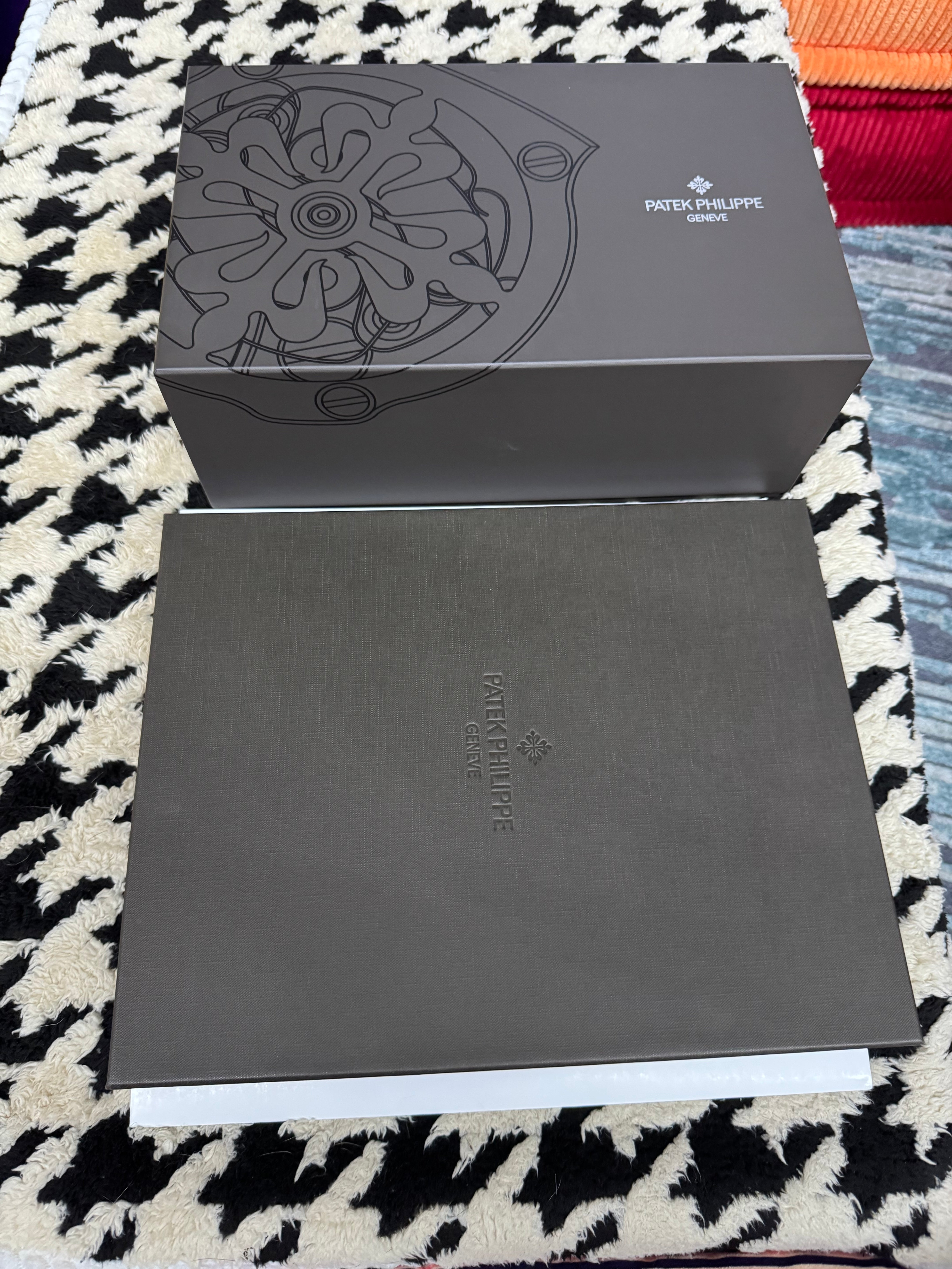 Patek Philippe Grand Complications - Split-Seconds Chronograph - Perpetual Calendar Olive Green Dial 5204G-001