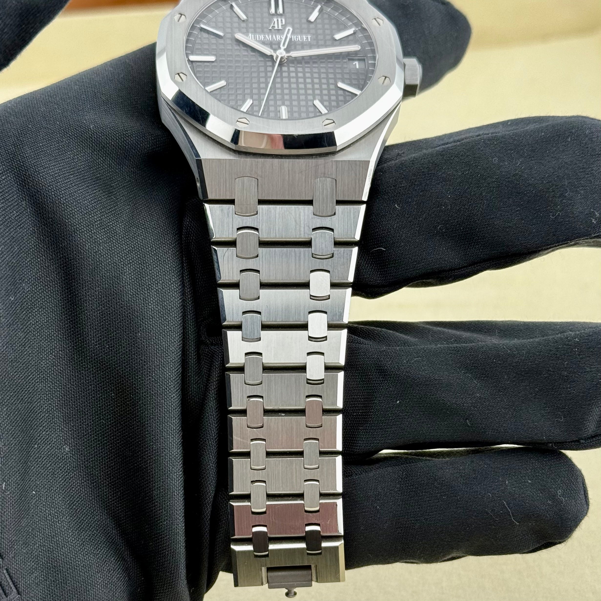Audemars Piguet Royal Oak Selfwinding Grey Dial 15510ST.OO.1320ST.10