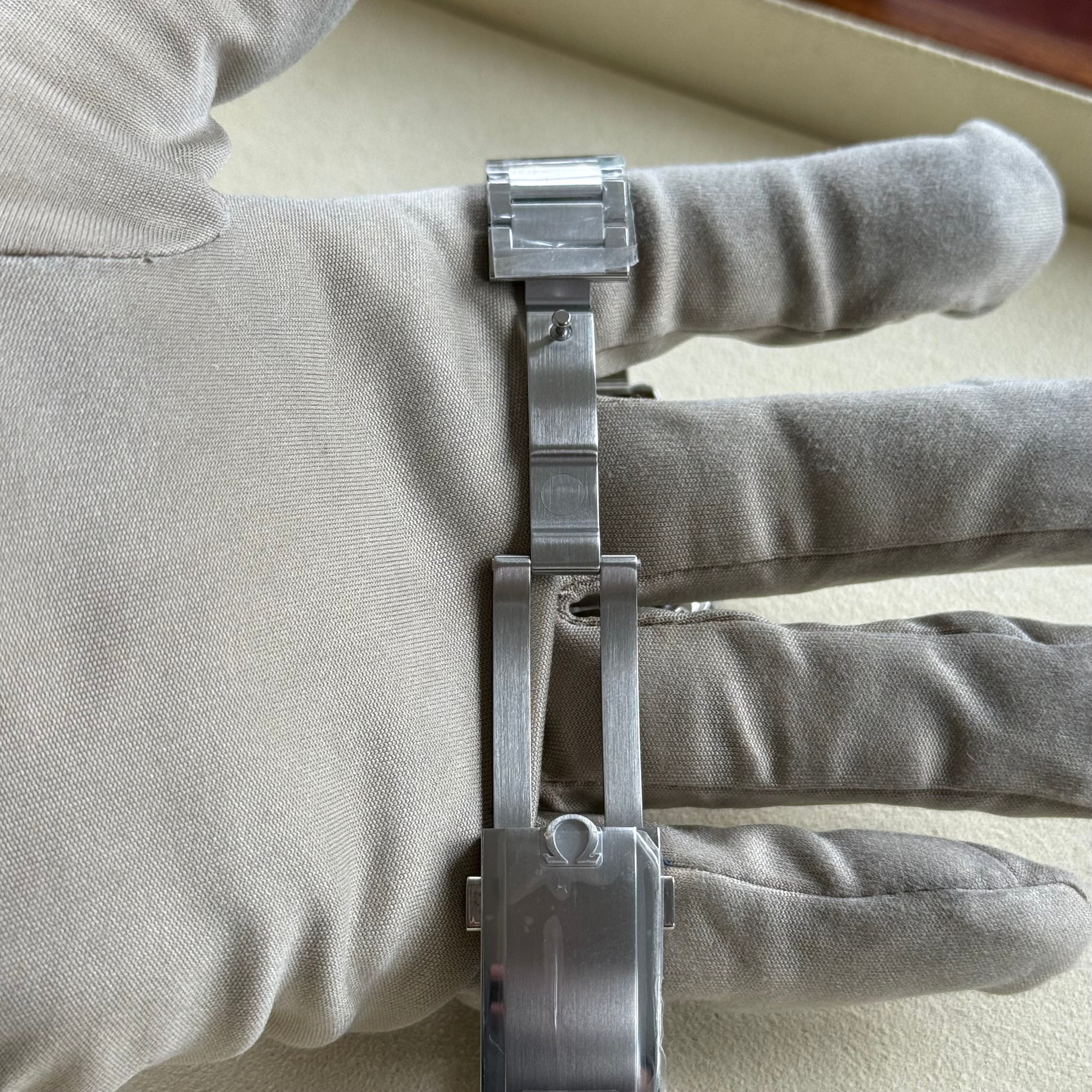 Omega Speedmaster '57 Co-Axial Master Chronometer Chronograph Black Dial 332.10.41.51.01.001