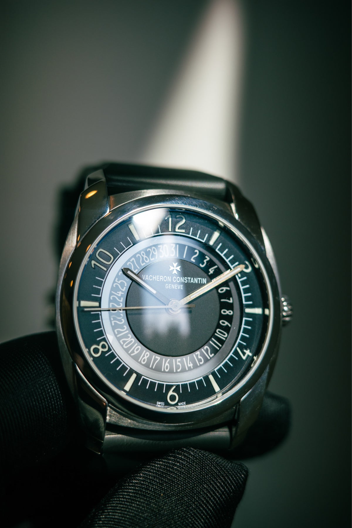 Pre-owned Vacheron Constantin Quai De L'ile 4500S/000A-B196 | Steel Black