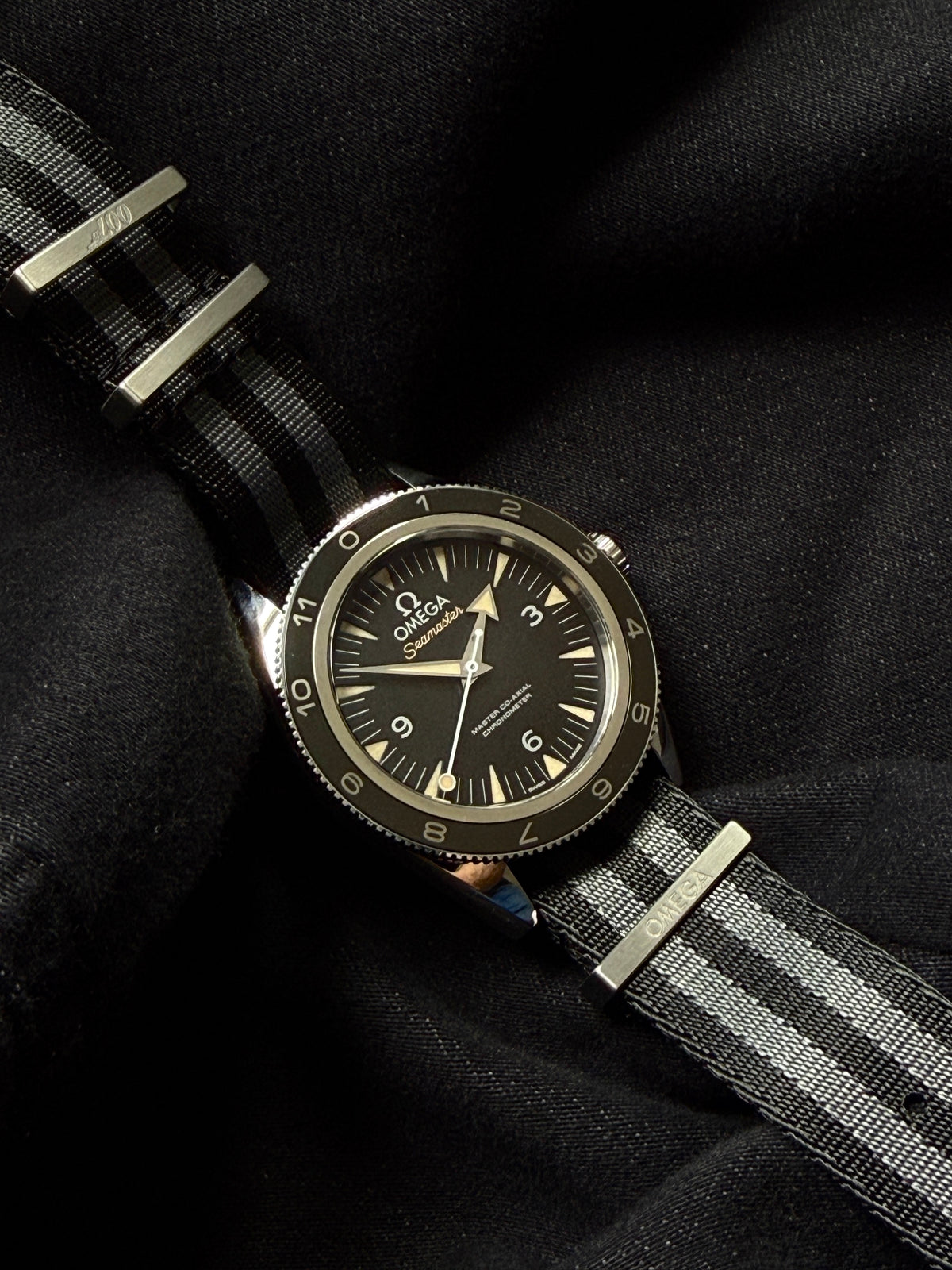 Mint Omega Seamaster 300 Limited Edition Spectre 233.32.41.21.01.001 | Steel Black